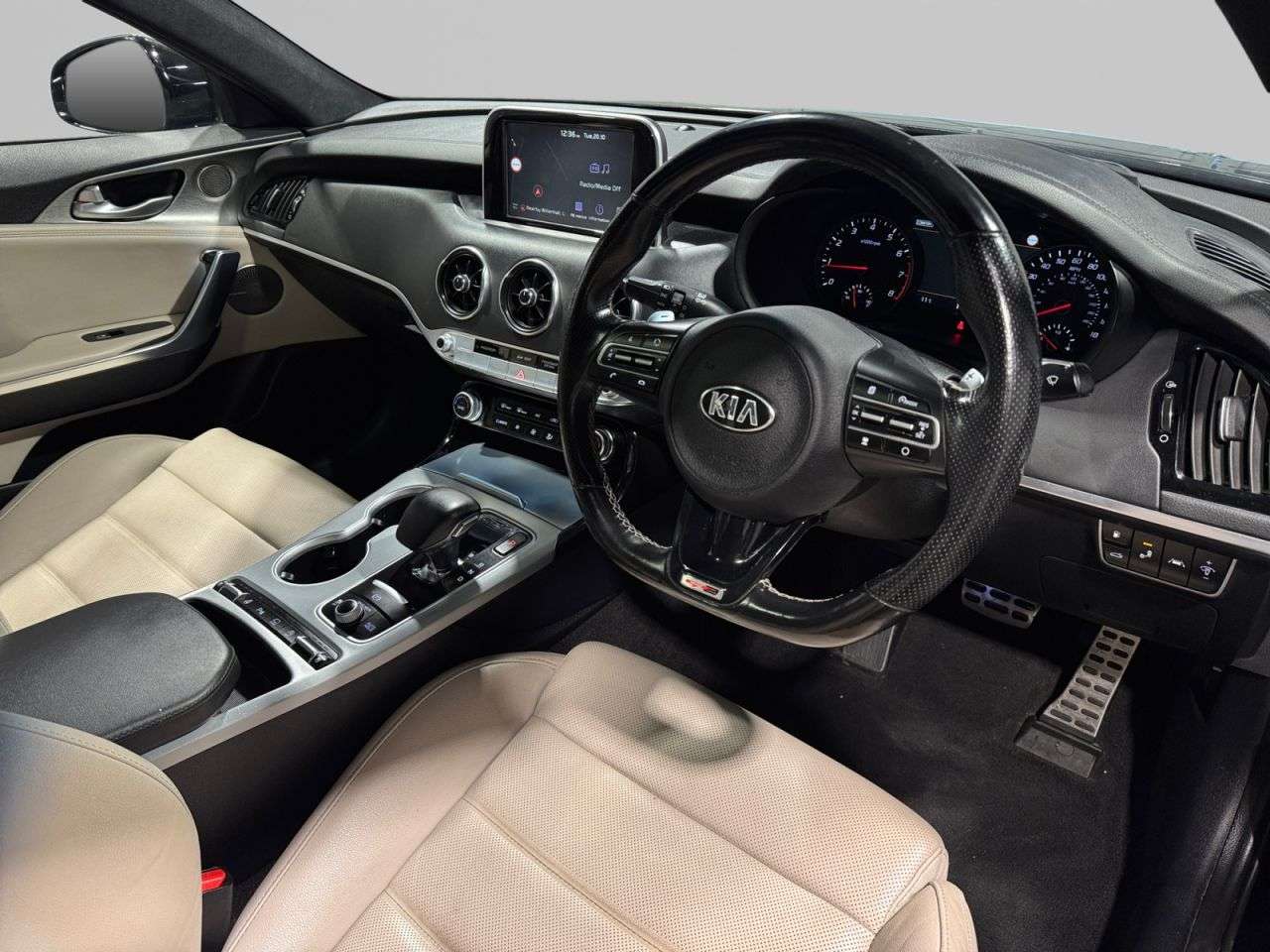 2018 KIA STINGER 2018 KIA STINGER