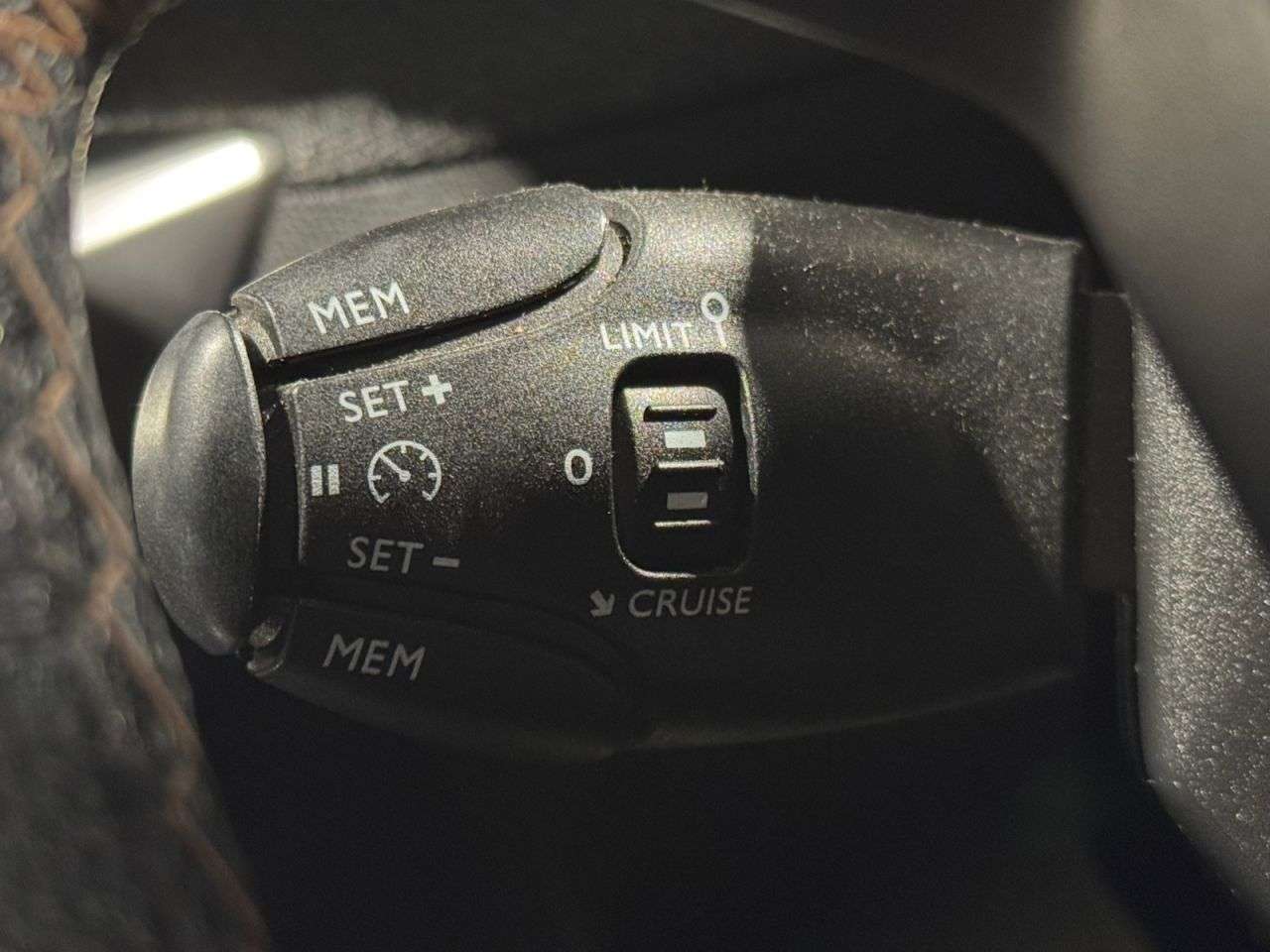 2018 PEUGEOT 3008 2018 PEUGEOT 3008