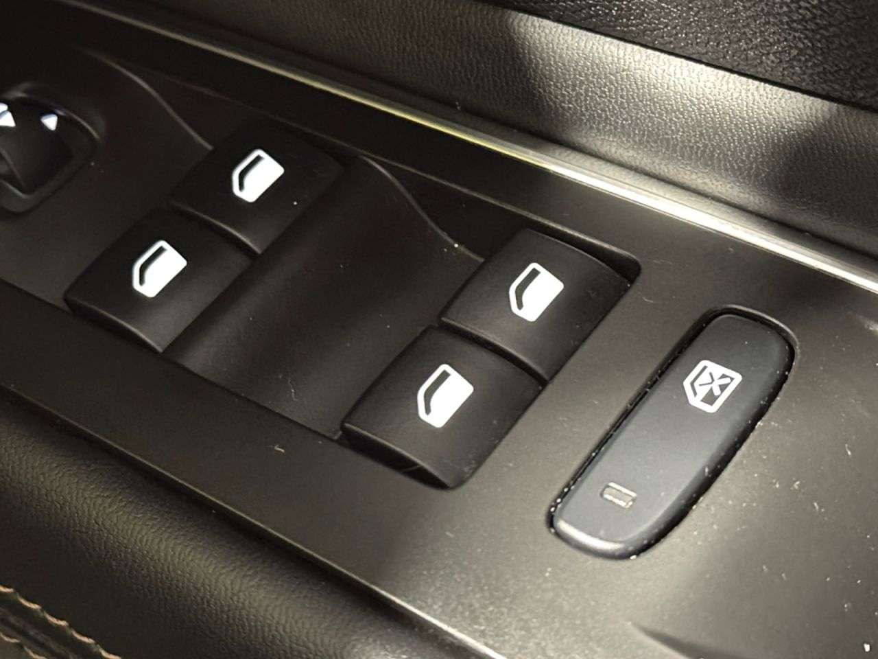 2018 PEUGEOT 3008 2018 PEUGEOT 3008