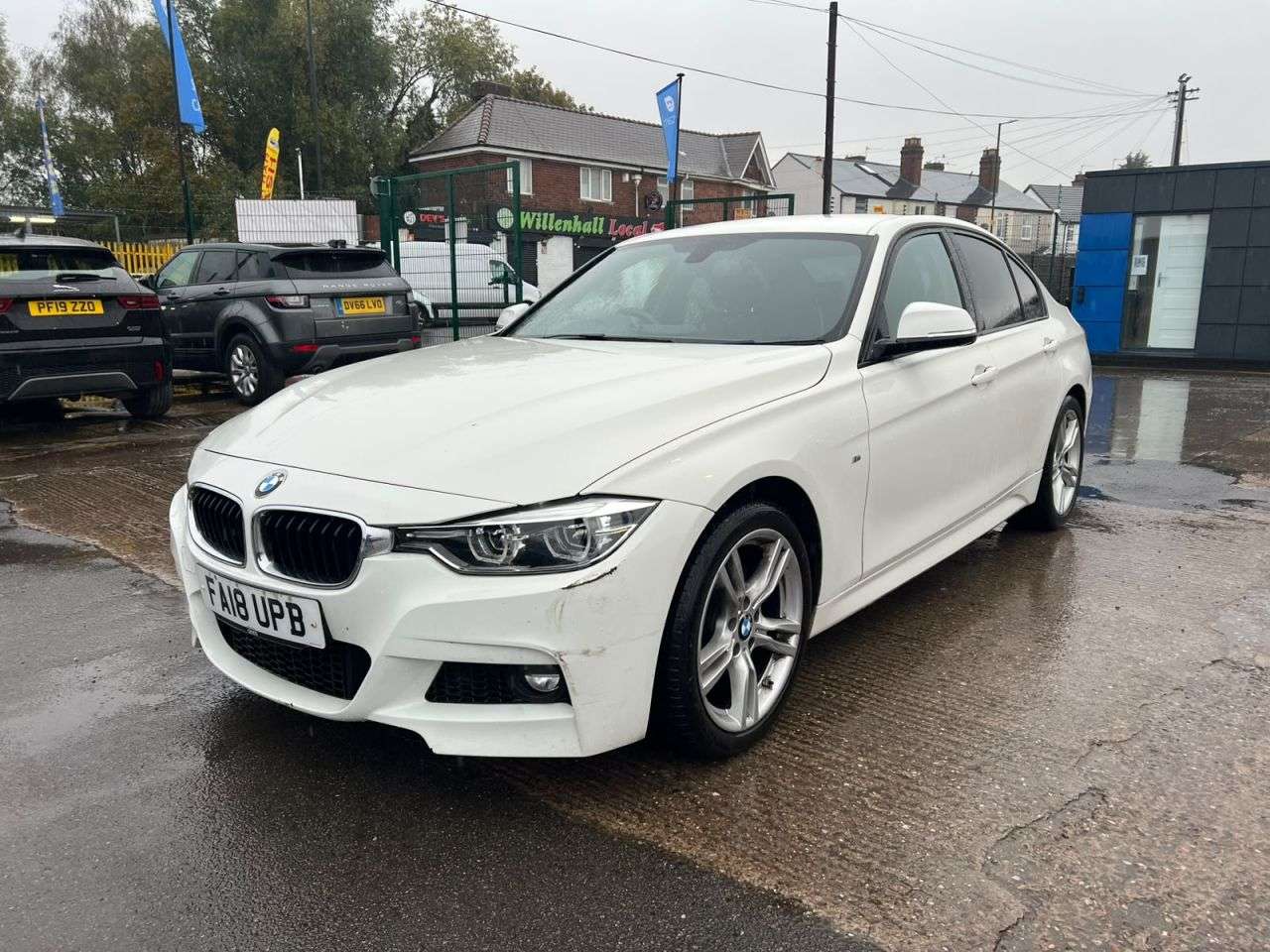 A 2018 BMW 3 SERIES 2.0 320i M Sport Saloon 4dr Petrol Manual Euro 6 (s/s) (184 ps) (Rates star A 2018 BMW 3 SERIES 2.0 320i M Sport Saloon 4dr Petrol Manual Euro 6 (s/s) (184 ps) (Rates star