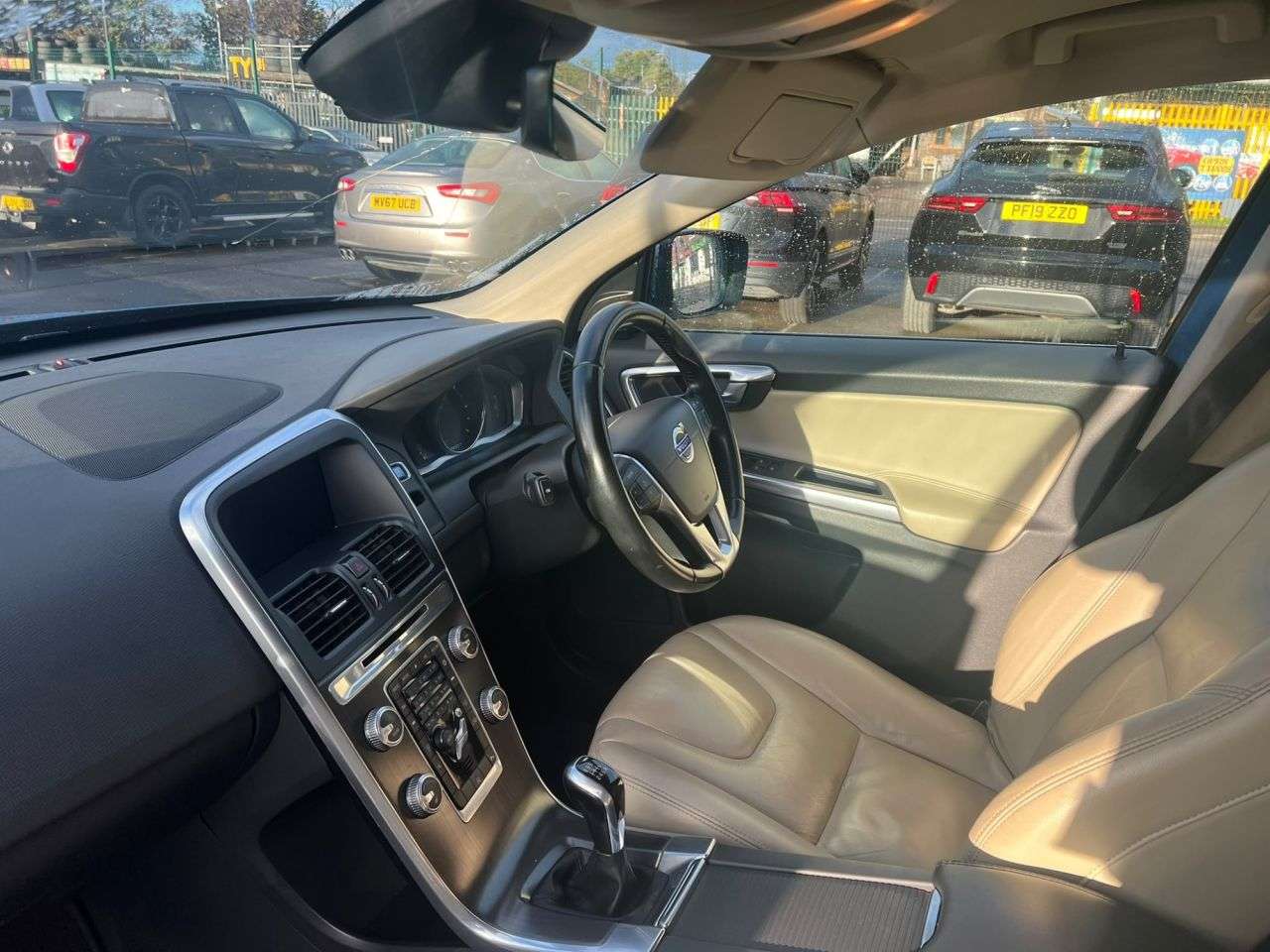 2016 VOLVO XC60 2016 VOLVO XC60
