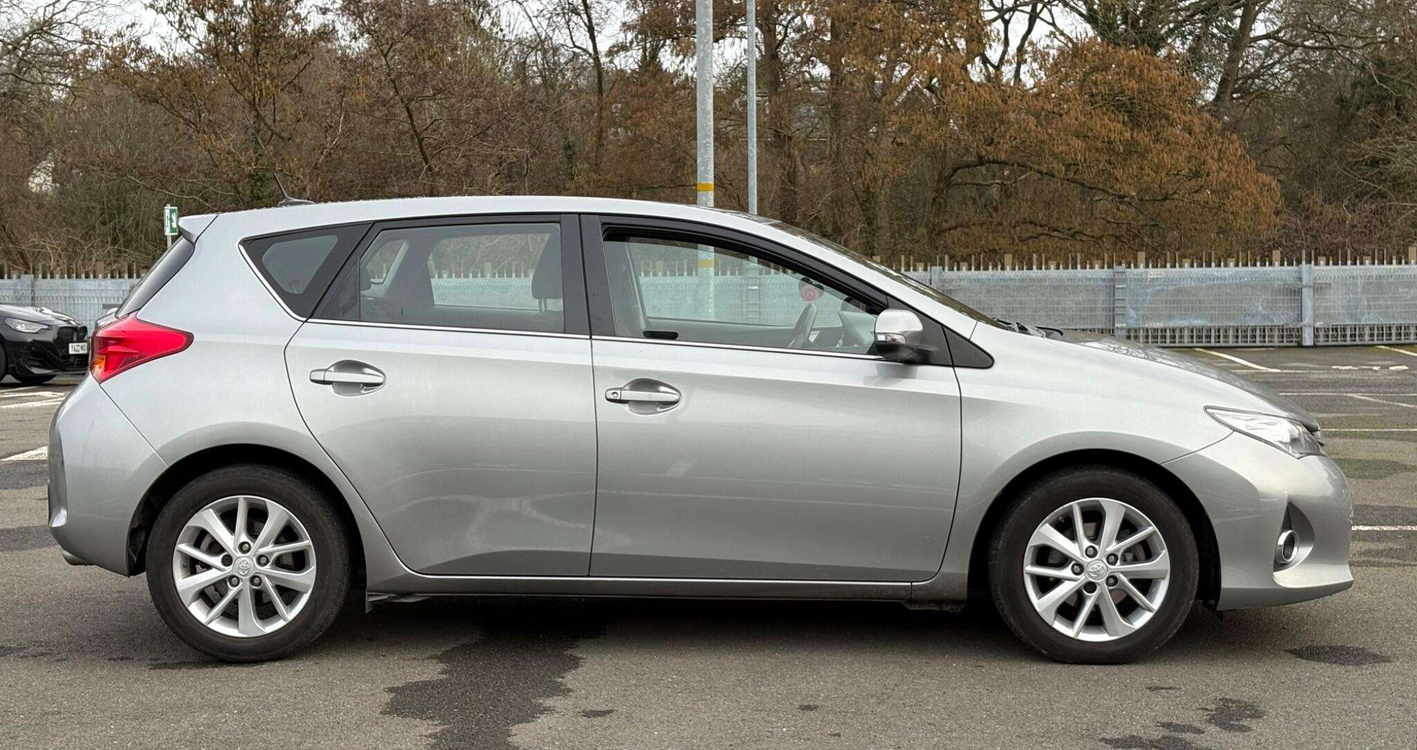 2014 TOYOTA AURIS 2014 TOYOTA AURIS