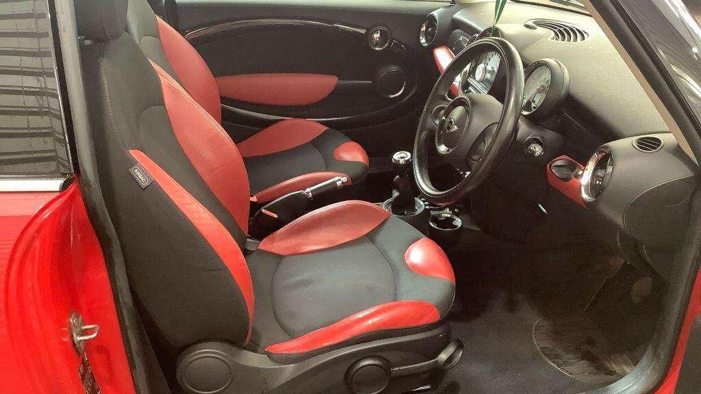 2010 MINI HATCH 2010 MINI HATCH