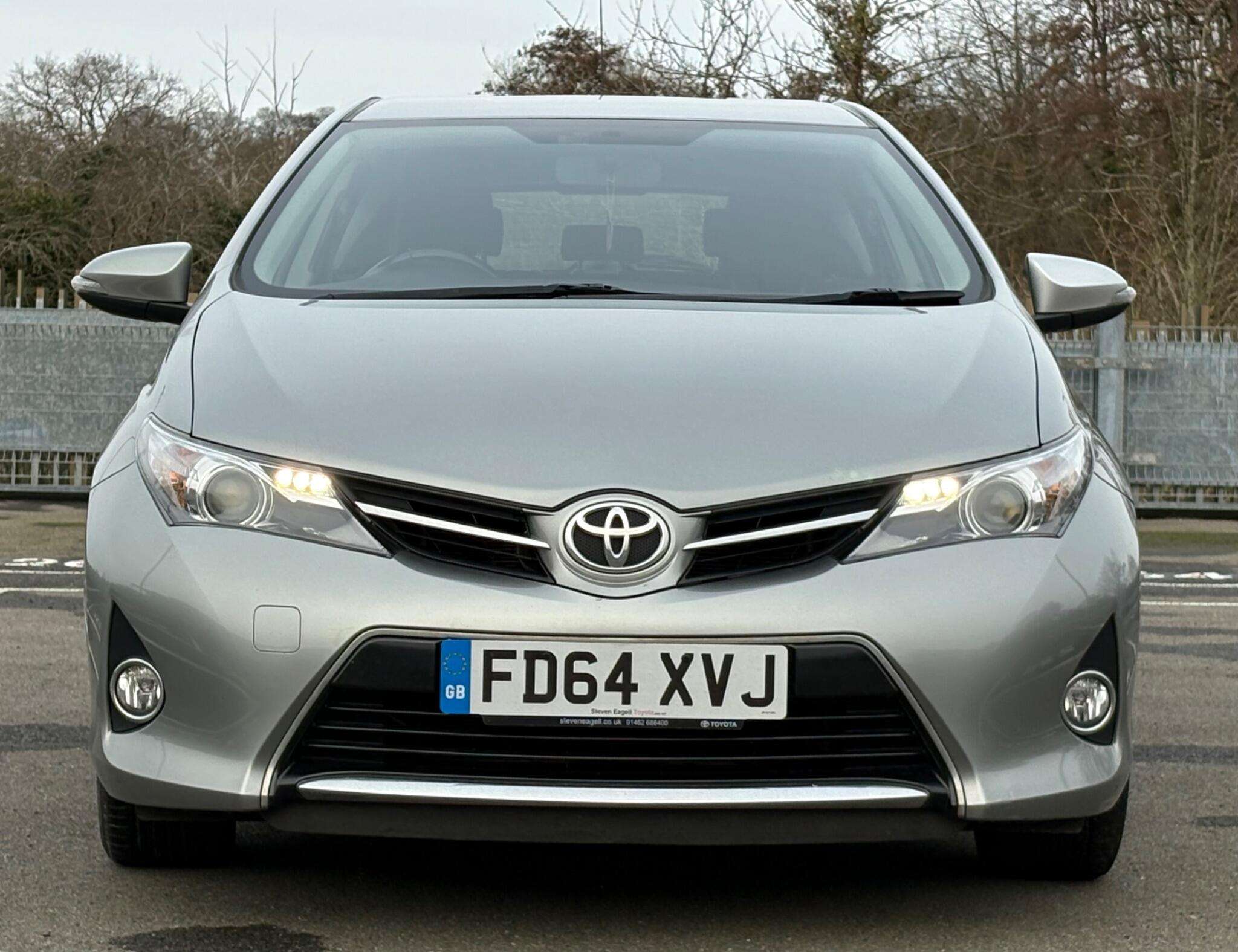 2014 TOYOTA AURIS 2014 TOYOTA AURIS