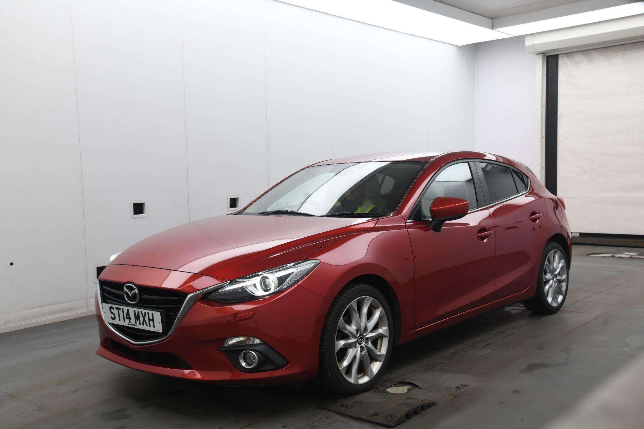 A 2014 MAZDA 3 2.0 SKYACTIV-G Sport Nav Euro 5 (s/s) 5dr A 2014 MAZDA 3 2.0 SKYACTIV-G Sport Nav Euro 5 (s/s) 5dr