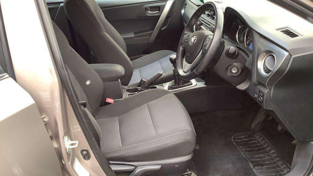 2015 TOYOTA AURIS 2015 TOYOTA AURIS