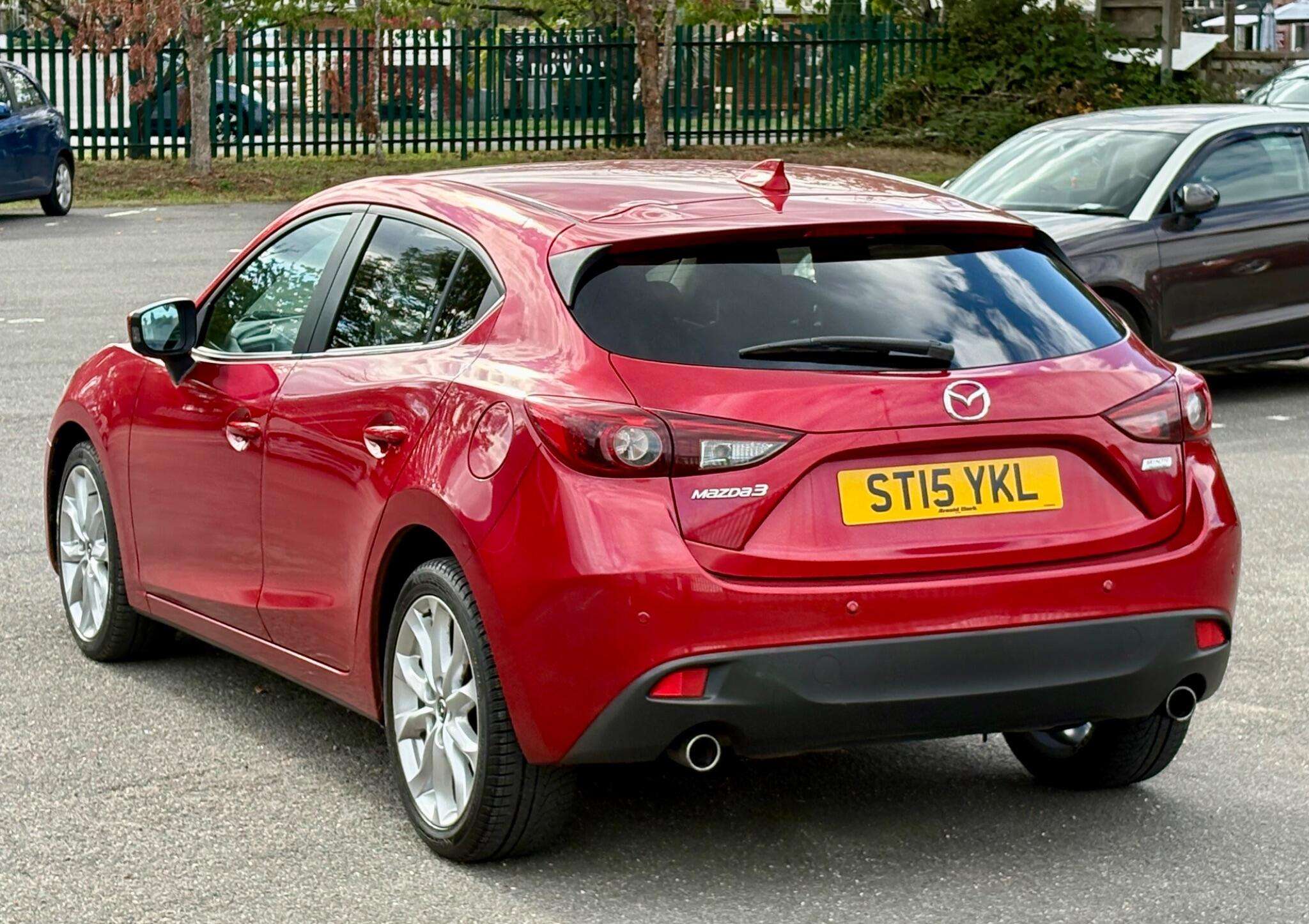 A 2015 MAZDA 3 2.0 SKYACTIV-G SE-L Euro 6 (s/s) 5dr A 2015 MAZDA 3 2.0 SKYACTIV-G SE-L Euro 6 (s/s) 5dr