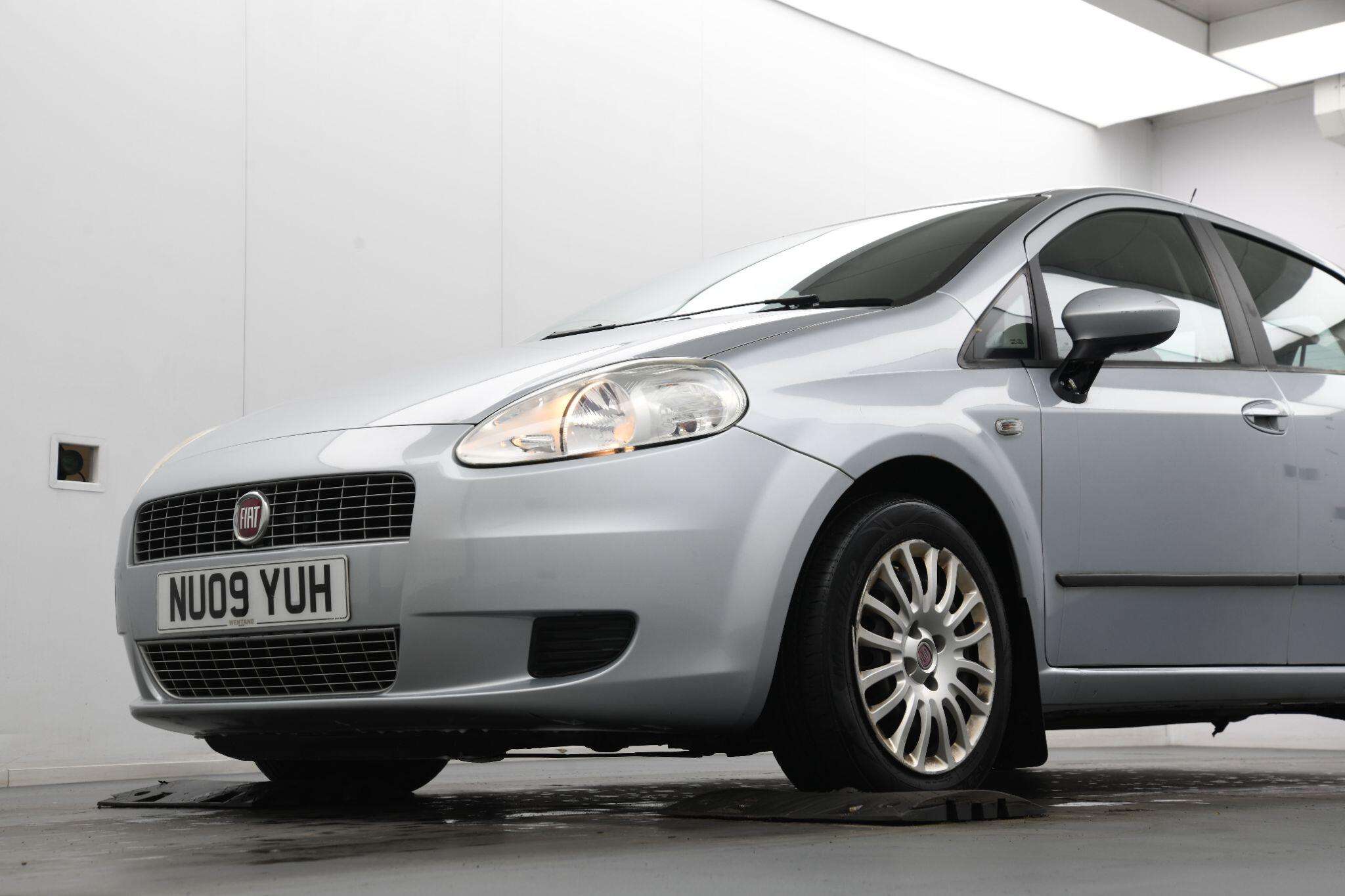 A 2009 FIAT GRANDE PUNTO 1.4 Dynamic Euro 4 5dr A 2009 FIAT GRANDE PUNTO 1.4 Dynamic Euro 4 5dr