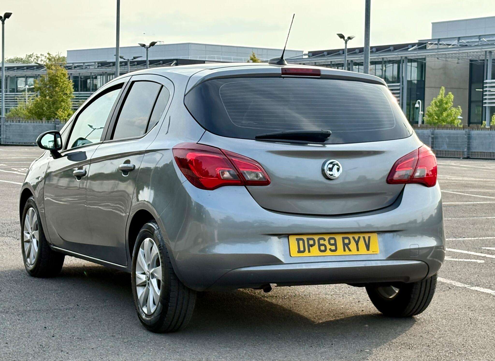 A 2019 VAUXHALL CORSA 1.4i Design Euro 6 (s/s) 5dr A 2019 VAUXHALL CORSA 1.4i Design Euro 6 (s/s) 5dr