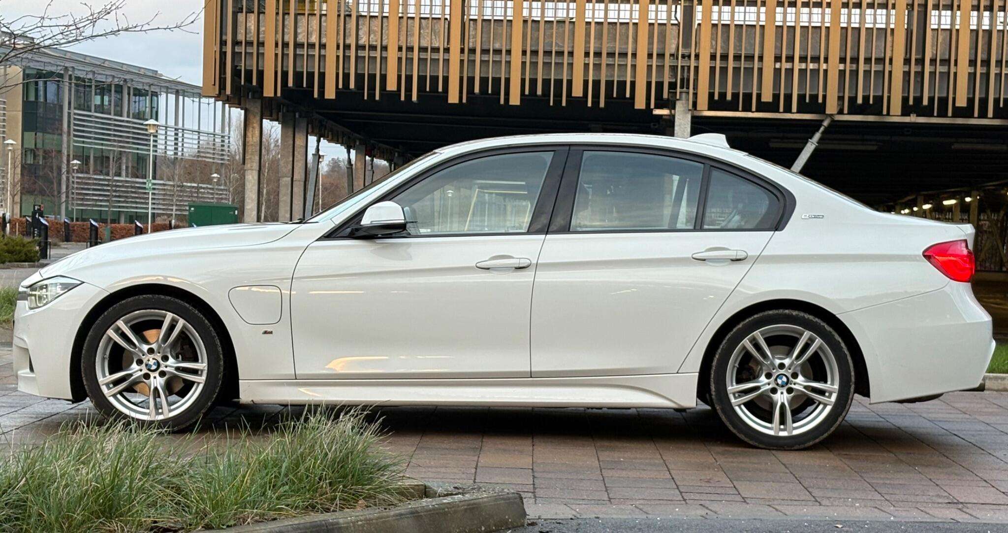 2018 BMW 3 SERIES 2018 BMW 3 SERIES