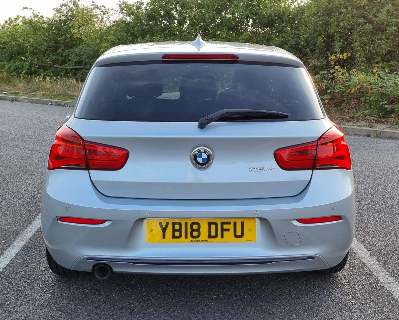 A 2018 BMW 1 SERIES 2.0 118d Sport Auto Euro 6 (s/s) 5dr A 2018 BMW 1 SERIES 2.0 118d Sport Auto Euro 6 (s/s) 5dr