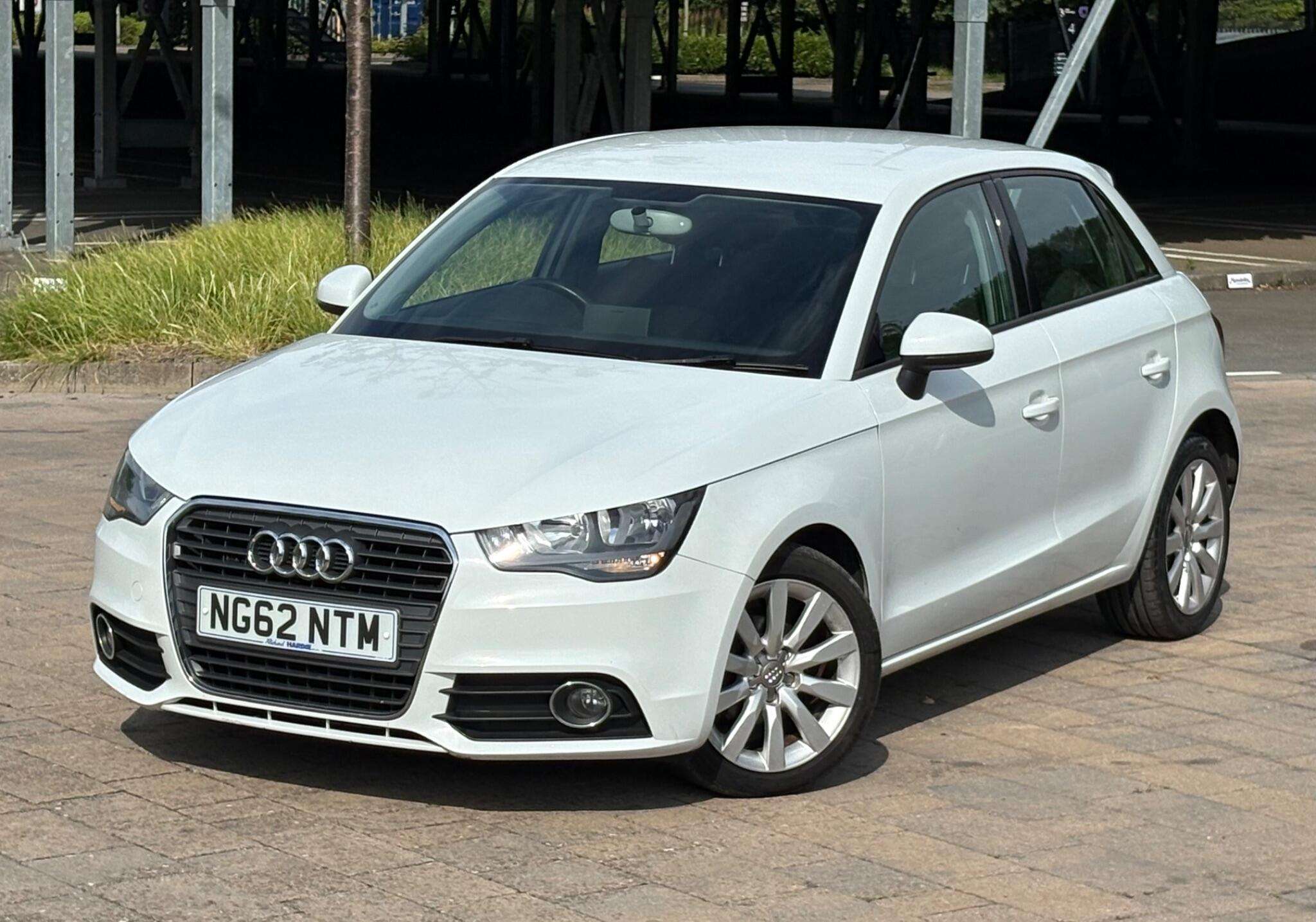 A 2013 AUDI A1 1.2 TFSI Sport Sportback Euro 5 (s/s) 5dr A 2013 AUDI A1 1.2 TFSI Sport Sportback Euro 5 (s/s) 5dr