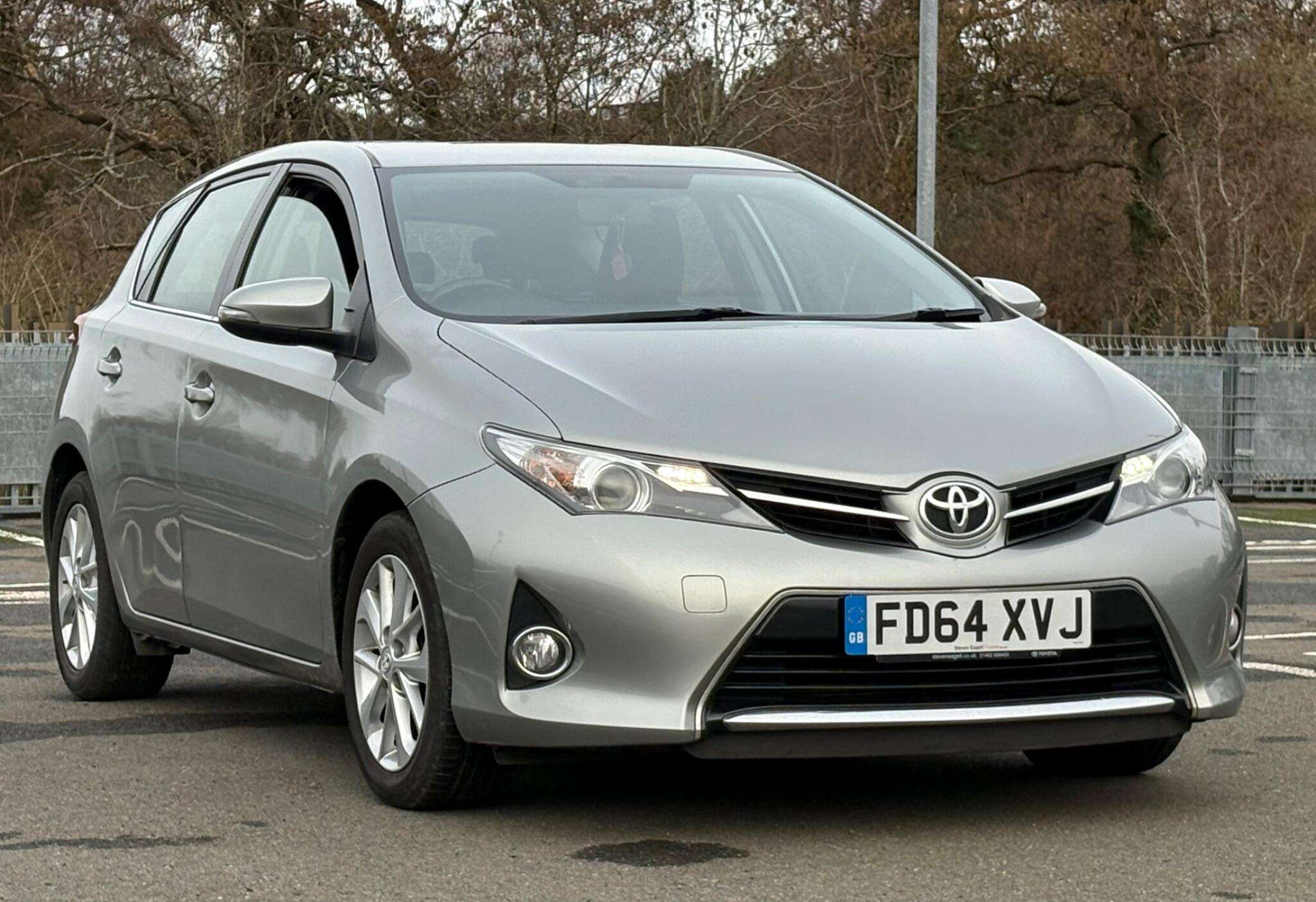 2014 TOYOTA AURIS 2014 TOYOTA AURIS