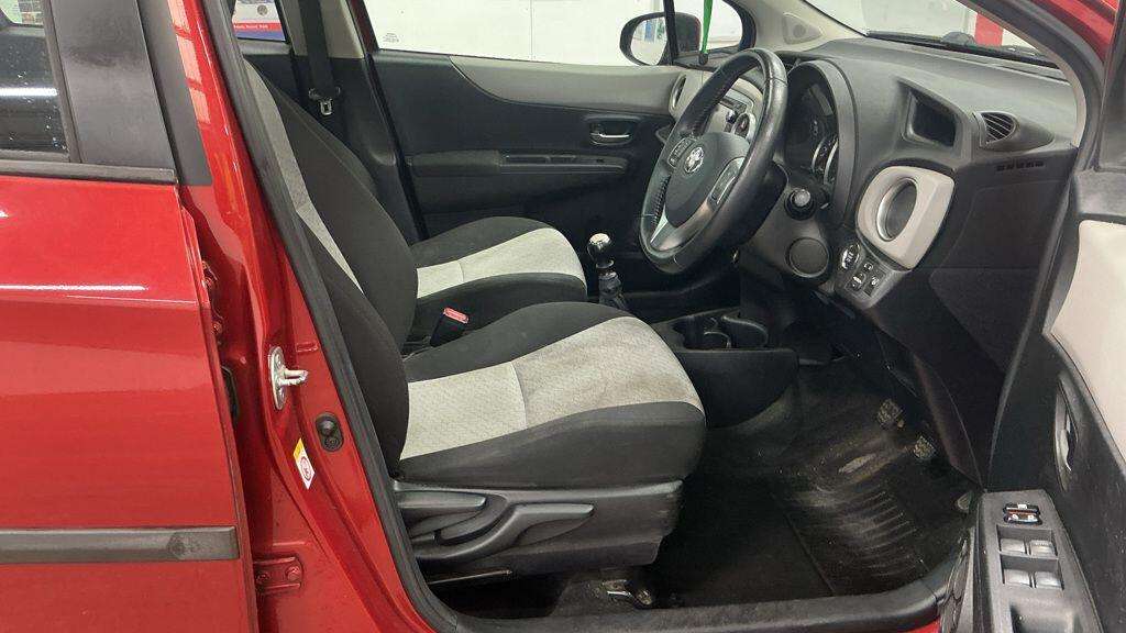 2013 TOYOTA YARIS 2013 TOYOTA YARIS