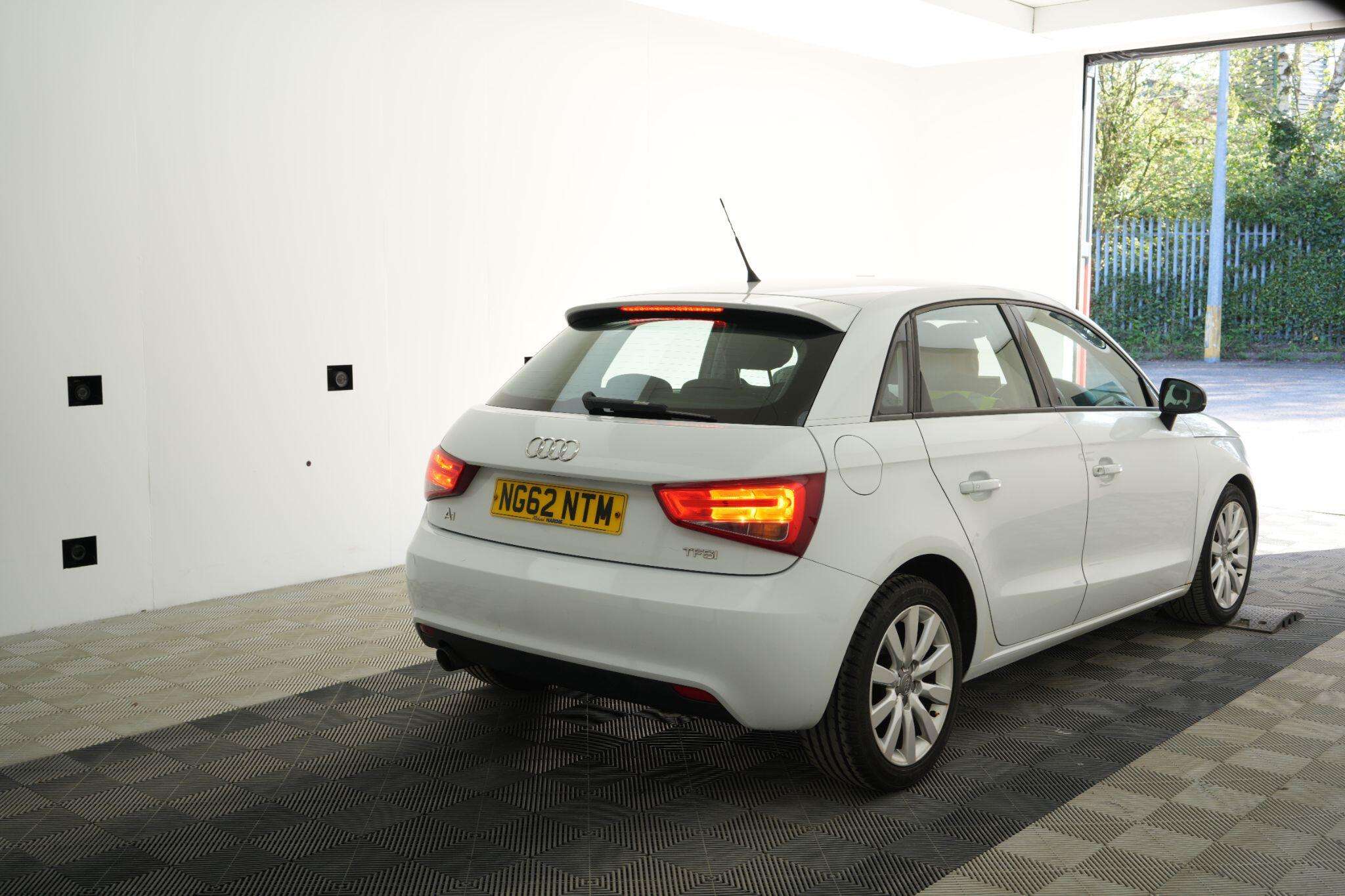 A 2013 AUDI A1 1.2 TFSI Sport Sportback Euro 5 (s/s) 5dr A 2013 AUDI A1 1.2 TFSI Sport Sportback Euro 5 (s/s) 5dr