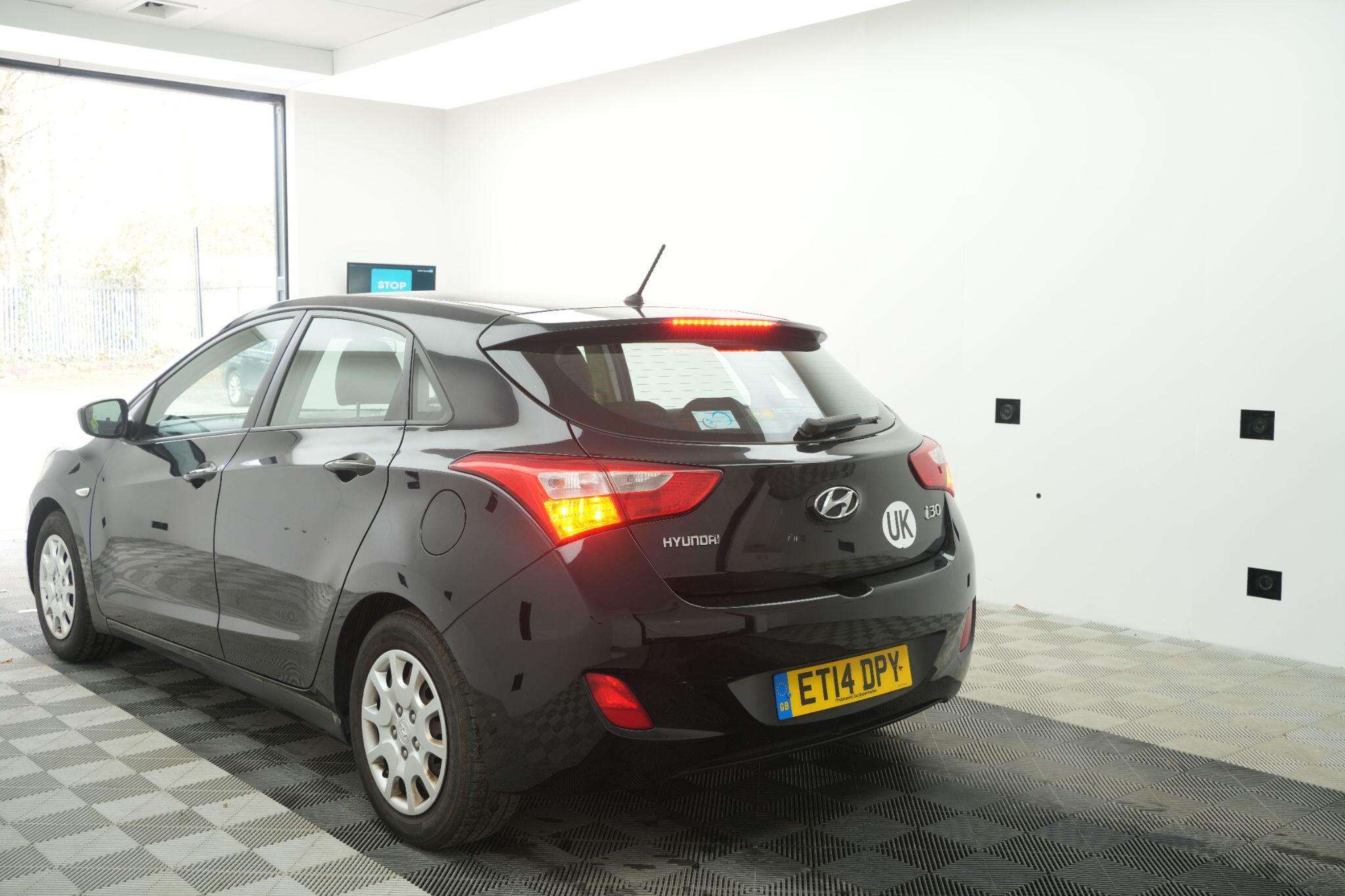 A 2014 HYUNDAI I30 1.4 Classic Euro 5 5dr A 2014 HYUNDAI I30 1.4 Classic Euro 5 5dr