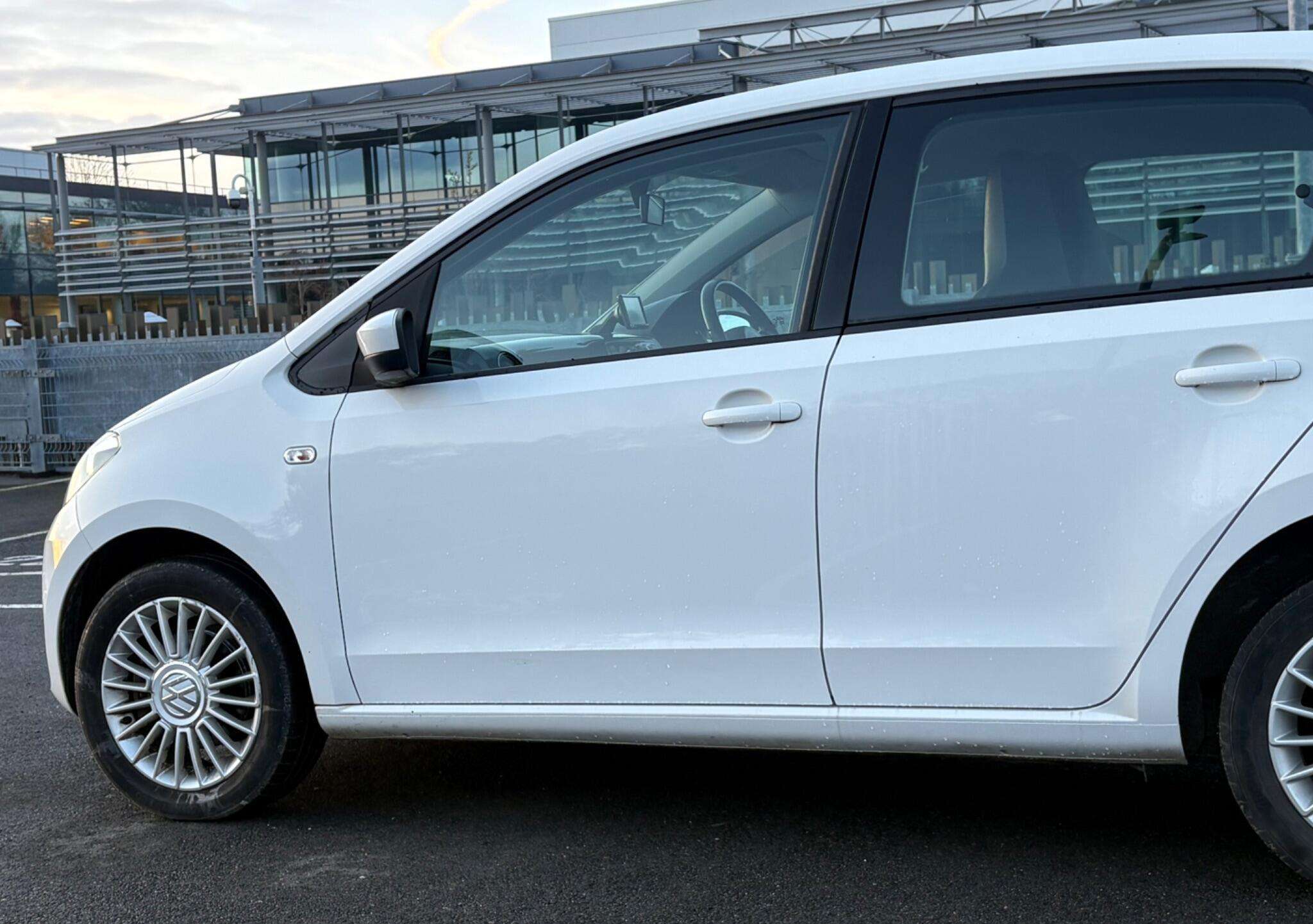 2014 VOLKSWAGEN UP! 2014 VOLKSWAGEN UP!