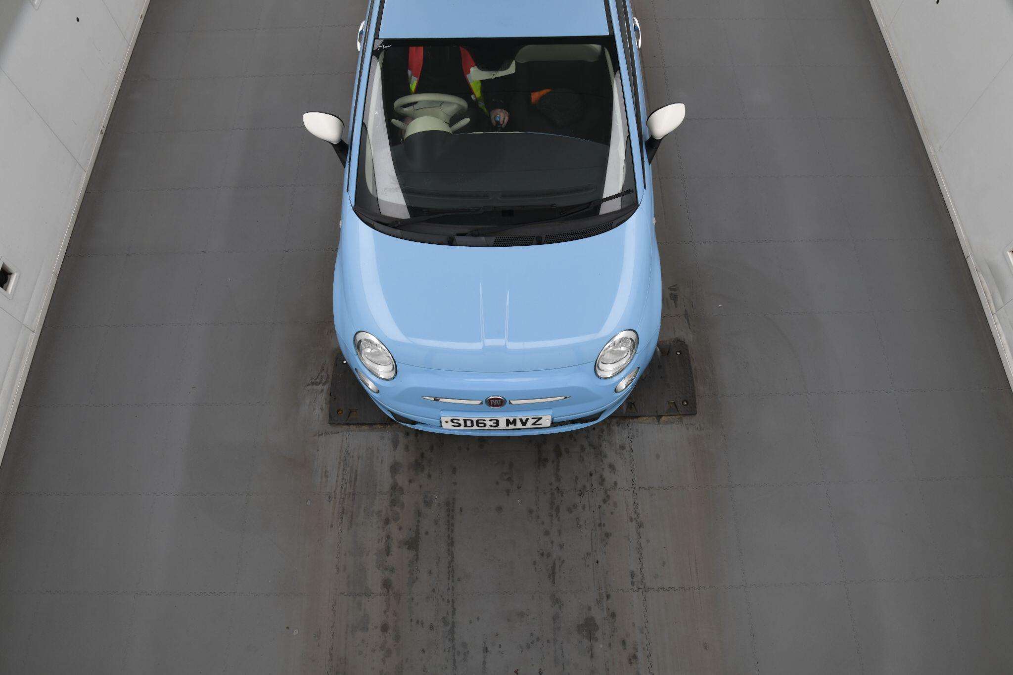 A 2013 FIAT 500 1.2 Colour Therapy Euro 5 (s/s) 3dr A 2013 FIAT 500 1.2 Colour Therapy Euro 5 (s/s) 3dr