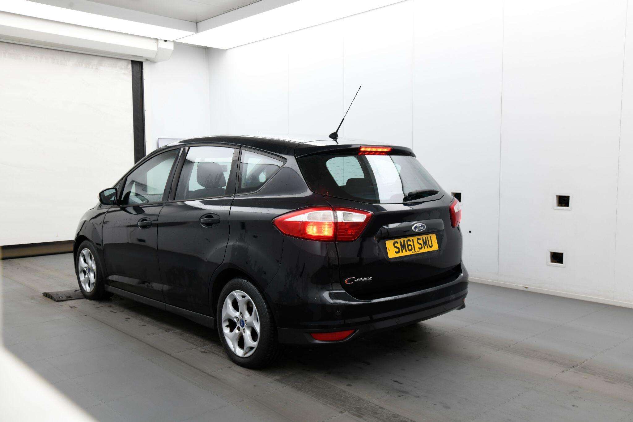 A 2012 FORD C-MAX 1.6 Zetec Euro 5 5dr A 2012 FORD C-MAX 1.6 Zetec Euro 5 5dr