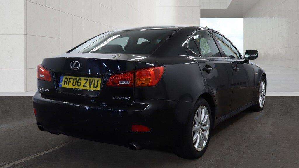 A 2006 LEXUS IS 2.5 250 SE 4dr A 2006 LEXUS IS 2.5 250 SE 4dr