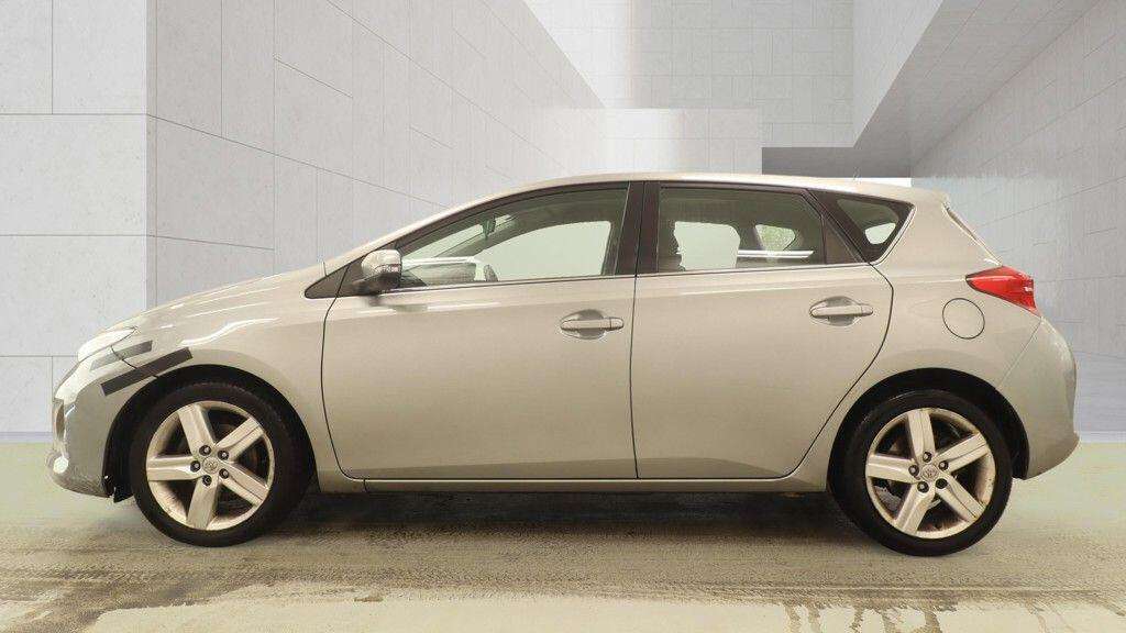 2013 TOYOTA AURIS 2013 TOYOTA AURIS