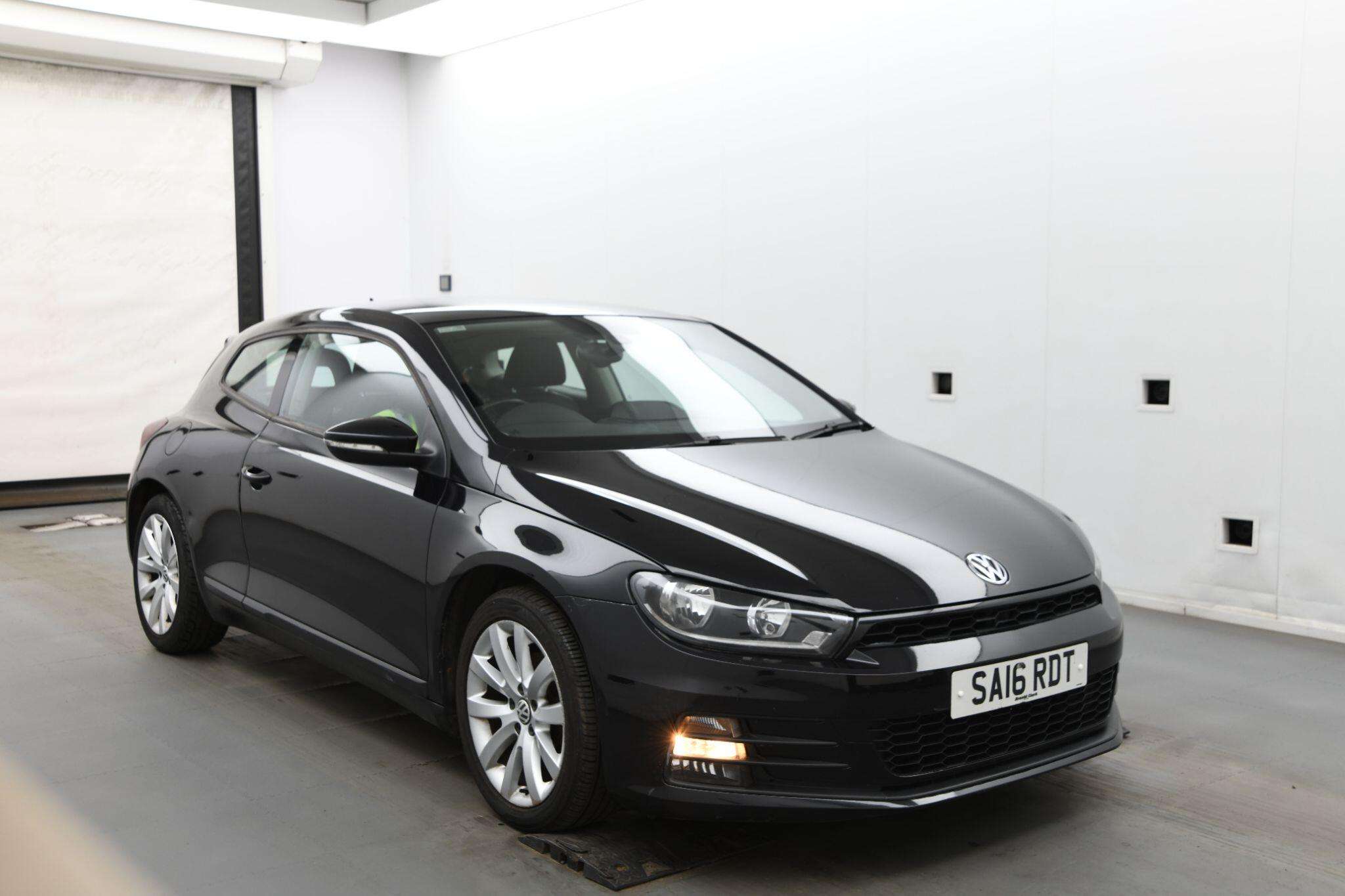 A 2016 VOLKSWAGEN SCIROCCO 1.4 TSI BlueMotion Tech Euro 6 (s/s) 3dr A 2016 VOLKSWAGEN SCIROCCO 1.4 TSI BlueMotion Tech Euro 6 (s/s) 3dr