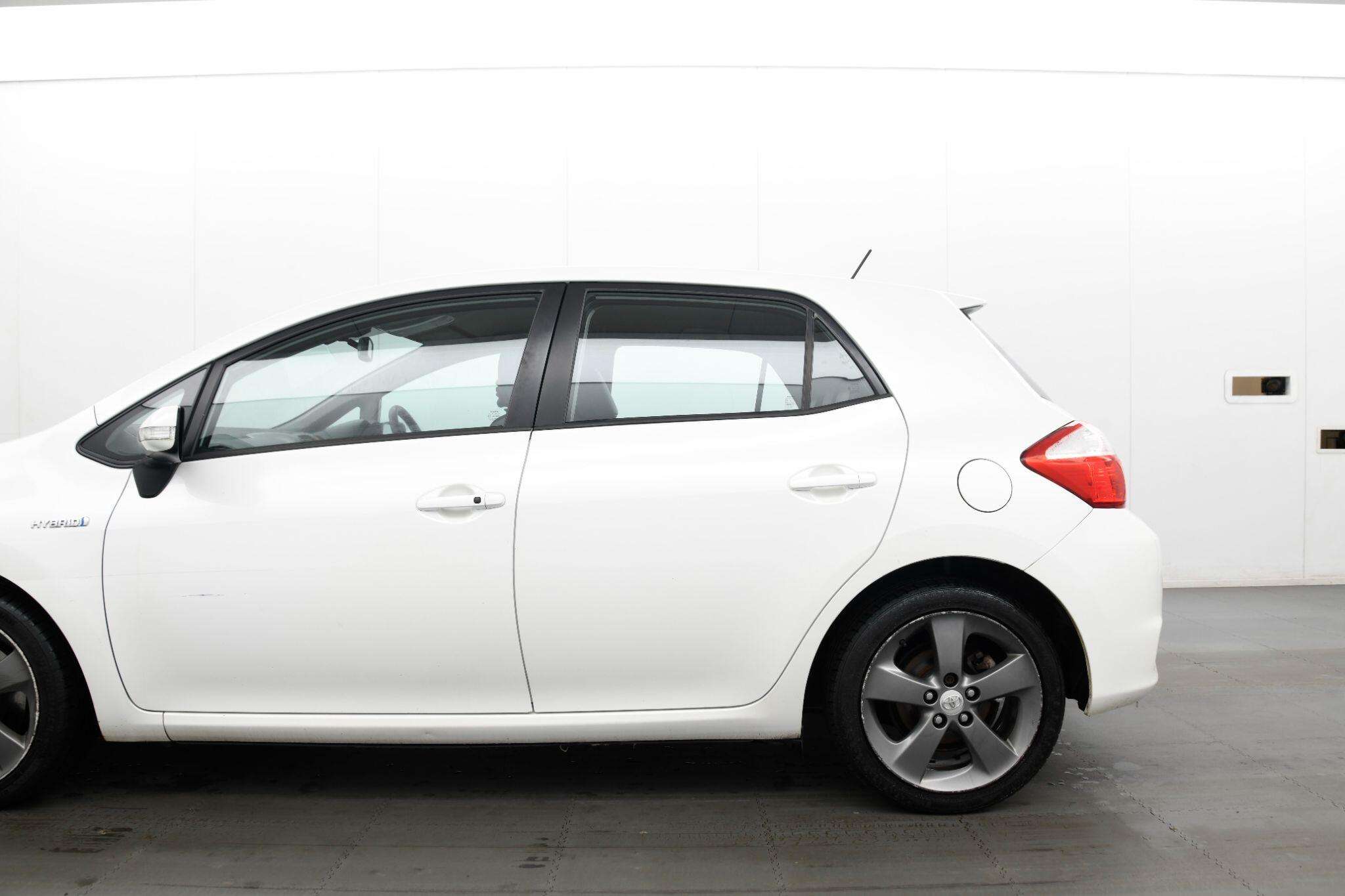 2011 TOYOTA AURIS 2011 TOYOTA AURIS