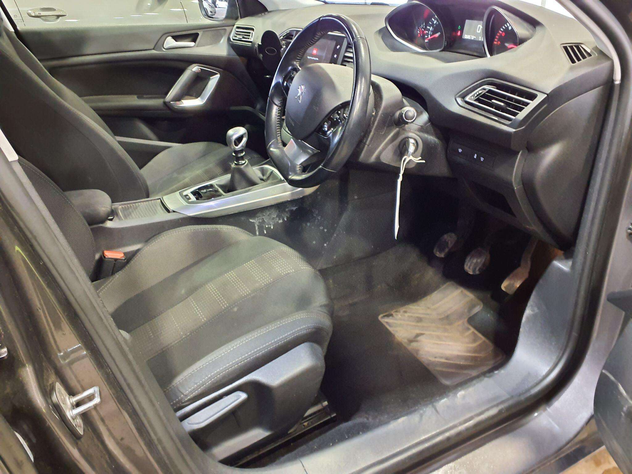 2016 PEUGEOT 308 2016 PEUGEOT 308