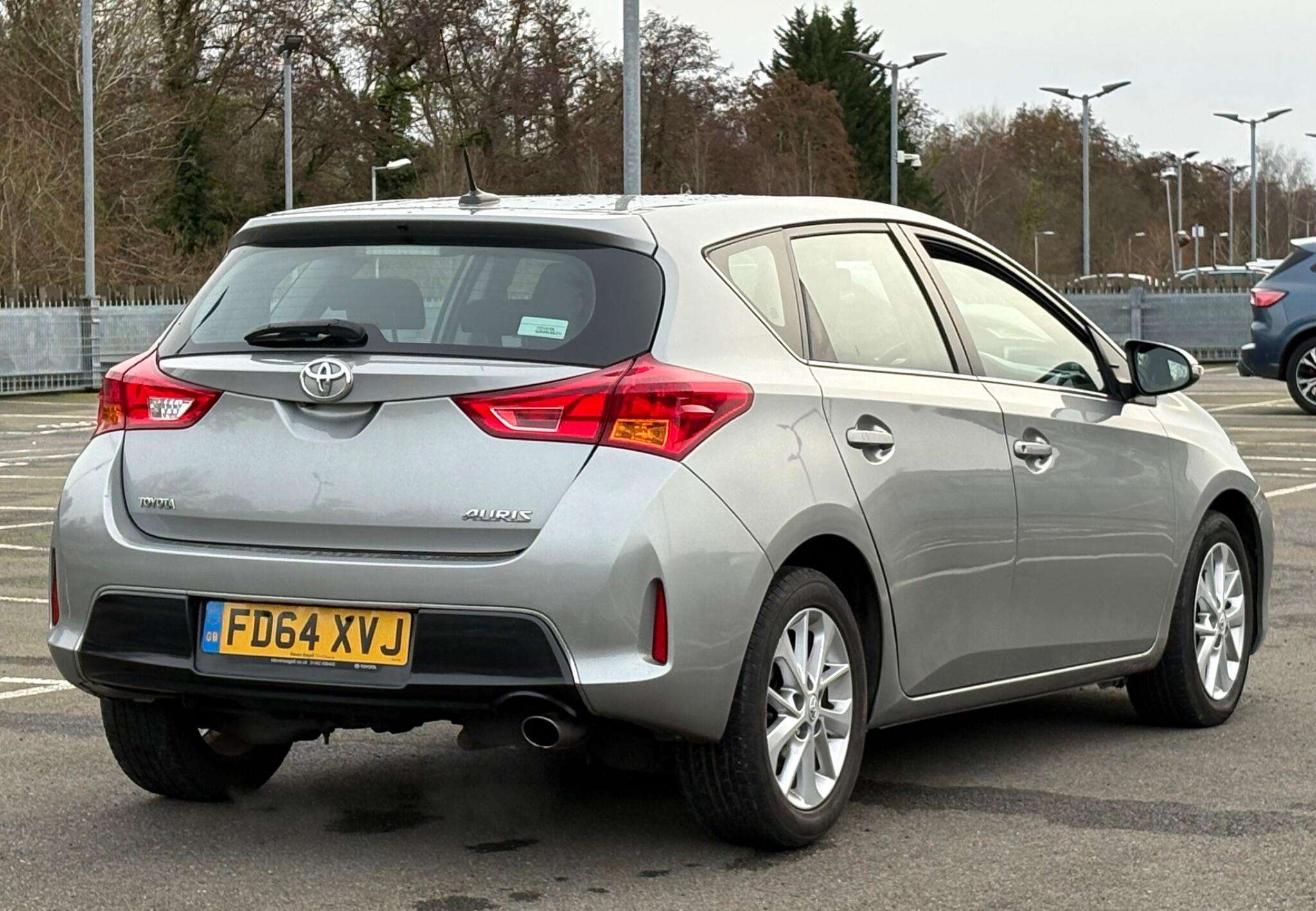 2014 TOYOTA AURIS 2014 TOYOTA AURIS