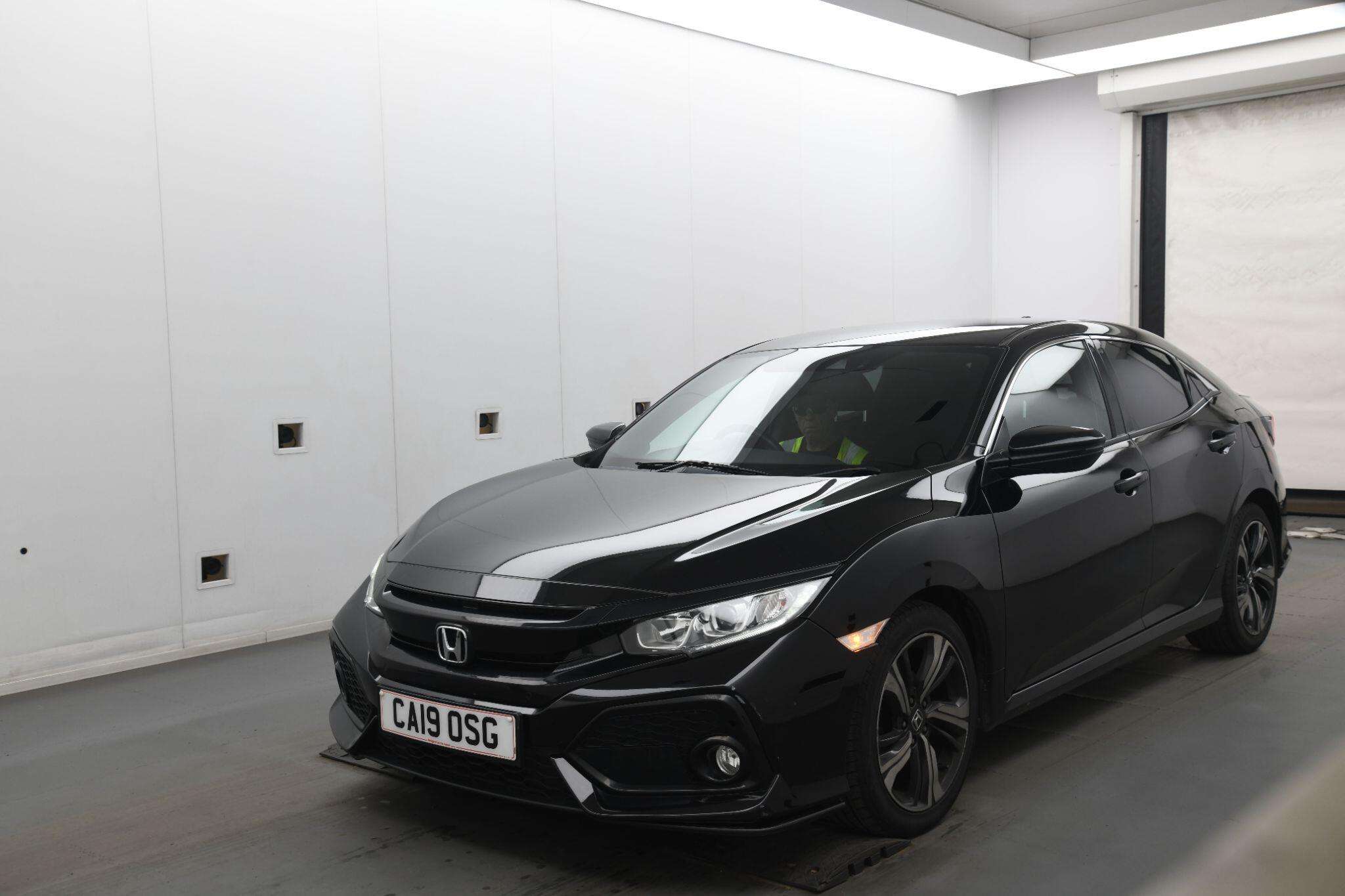 A 2019 HONDA CIVIC 1.0 VTEC Turbo SR Euro 6 (s/s) 5dr A 2019 HONDA CIVIC 1.0 VTEC Turbo SR Euro 6 (s/s) 5dr