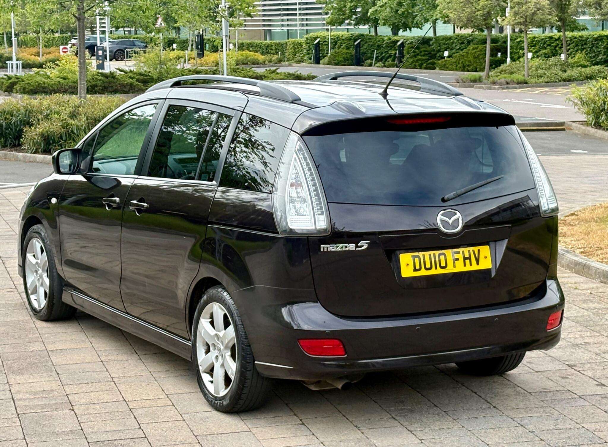 A 2010 MAZDA 5 2.0 Furano 5dr A 2010 MAZDA 5 2.0 Furano 5dr