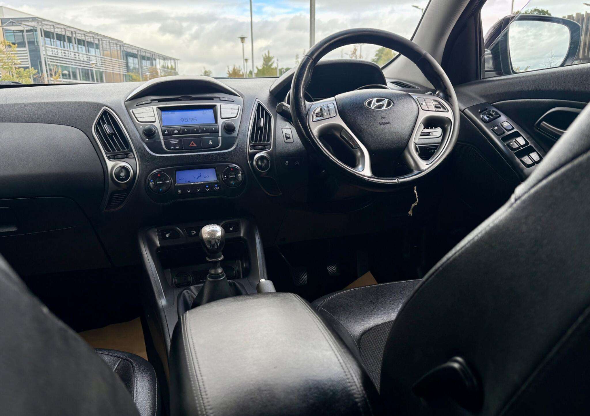 A 2015 HYUNDAI IX35 1.6 GDi SE Euro 5 5dr A 2015 HYUNDAI IX35 1.6 GDi SE Euro 5 5dr