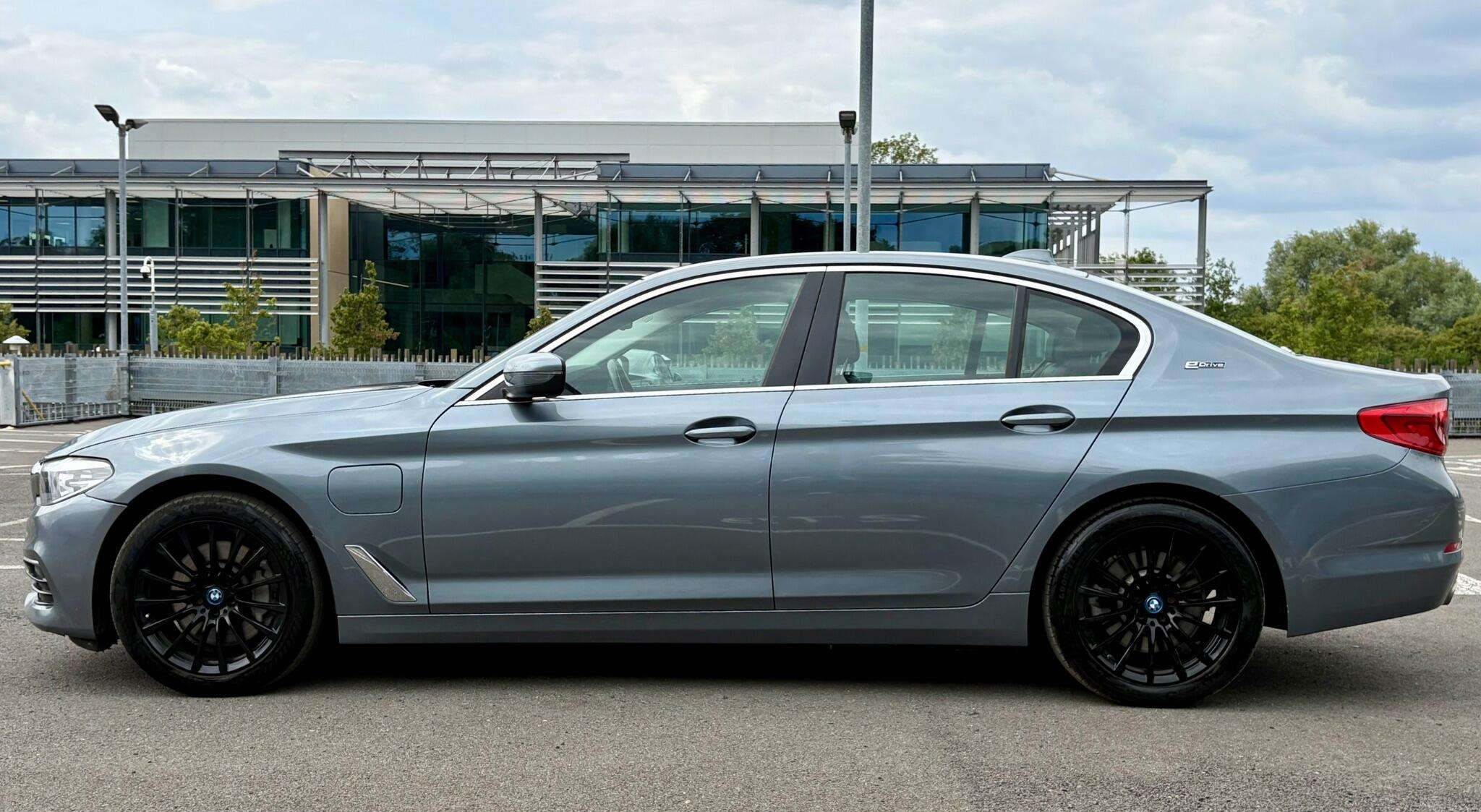 2018 BMW 5 SERIES 2018 BMW 5 SERIES