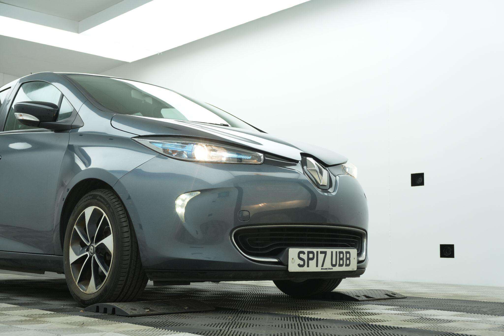 2017 RENAULT ZOE 2017 RENAULT ZOE