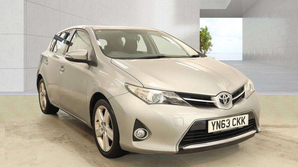 A 2013 TOYOTA AURIS 1.6 V-Matic Icon Euro 5 5dr A 2013 TOYOTA AURIS 1.6 V-Matic Icon Euro 5 5dr