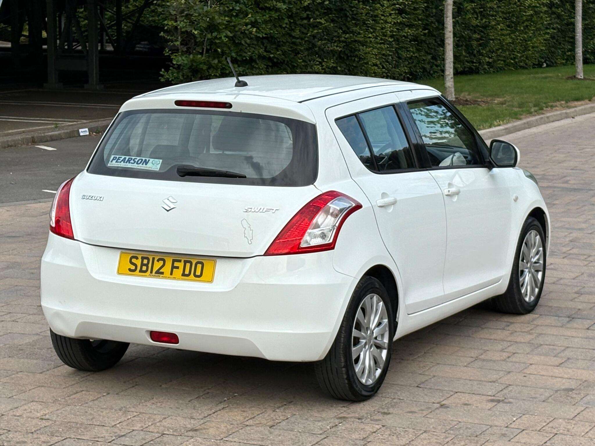 A 2012 SUZUKI SWIFT 1.2 SZ3 Euro 5 5dr A 2012 SUZUKI SWIFT 1.2 SZ3 Euro 5 5dr
