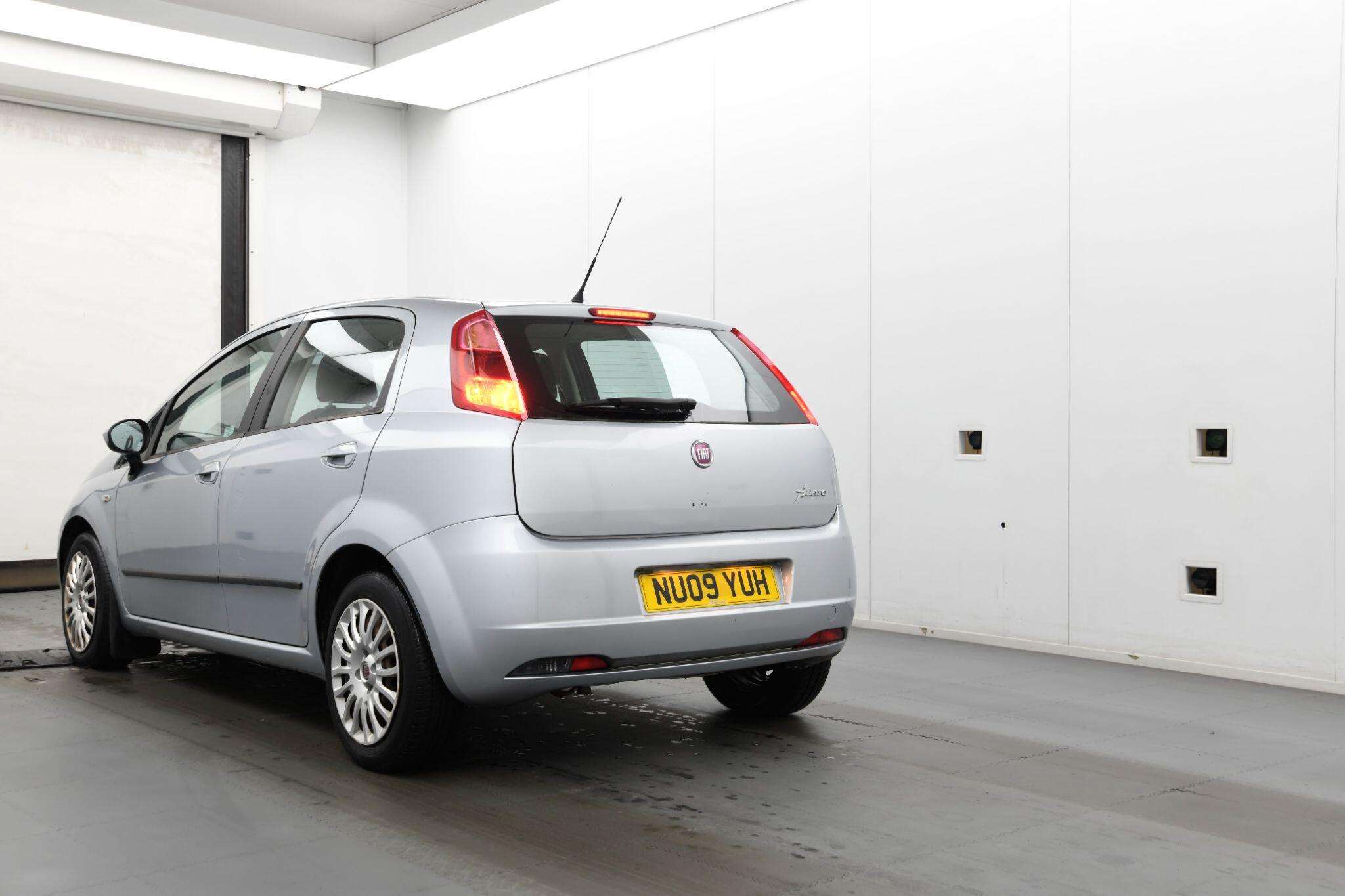 2009 FIAT GRANDE PUNTO 2009 FIAT GRANDE PUNTO