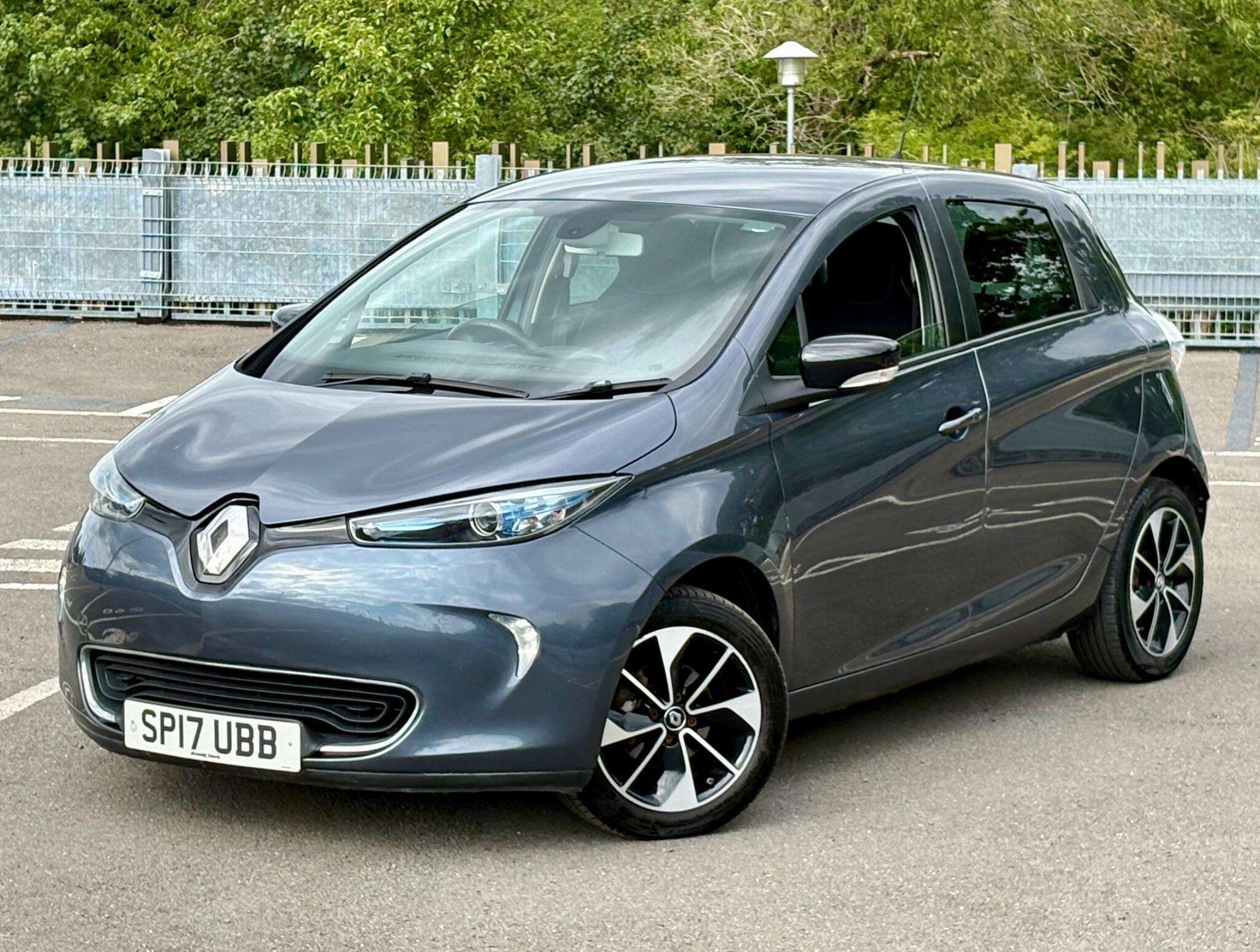 A 2017 RENAULT ZOE Renault Zoe R90 41kWh Dynamique Nav Auto A 2017 RENAULT ZOE Renault Zoe R90 41kWh Dynamique Nav Auto