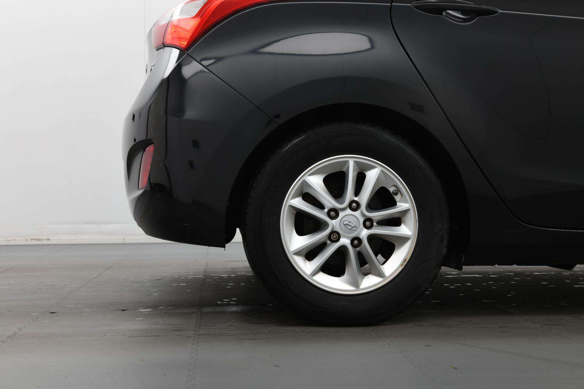 2015 HYUNDAI I30 2015 HYUNDAI I30