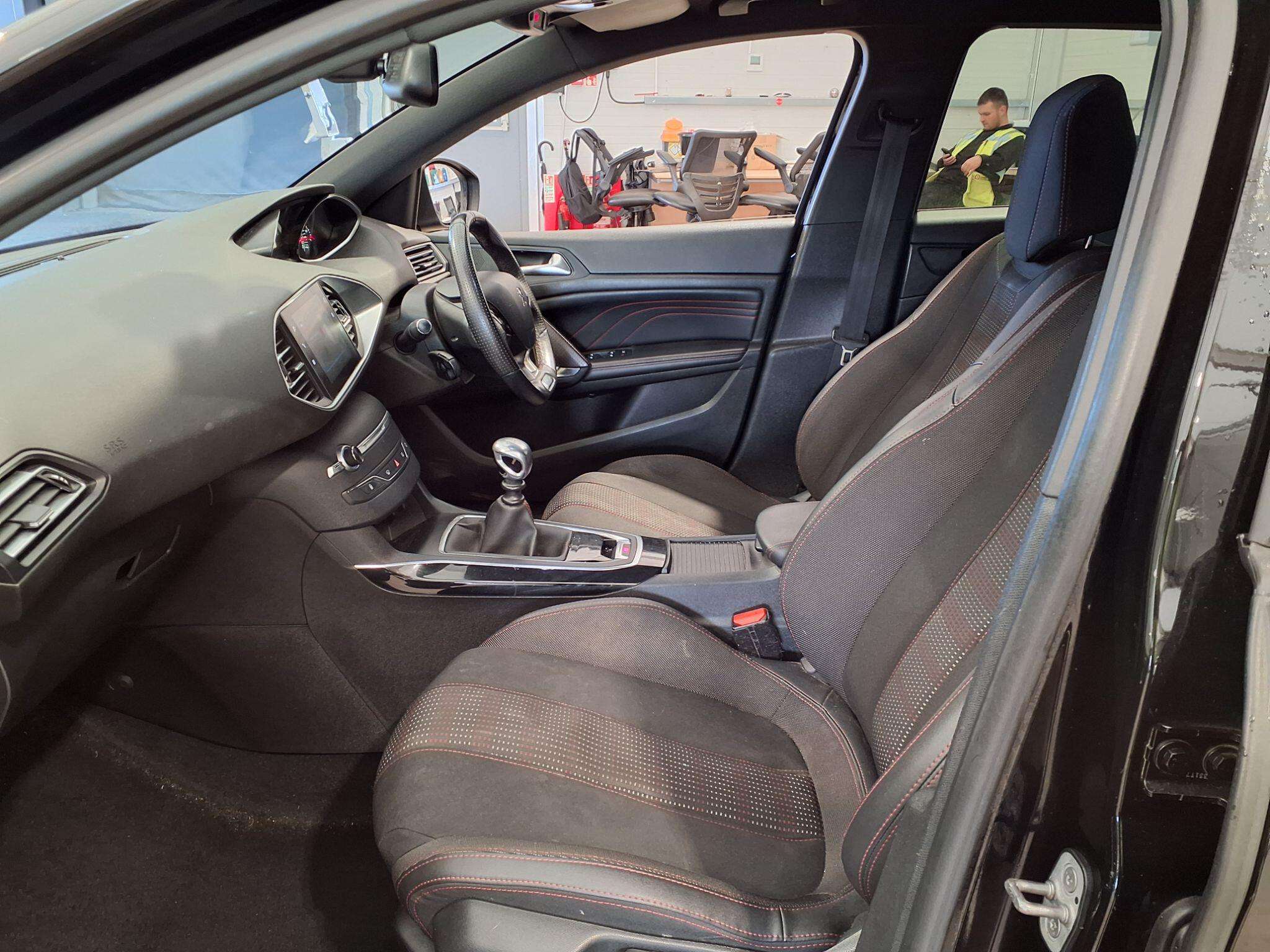 2018 PEUGEOT 308 2018 PEUGEOT 308