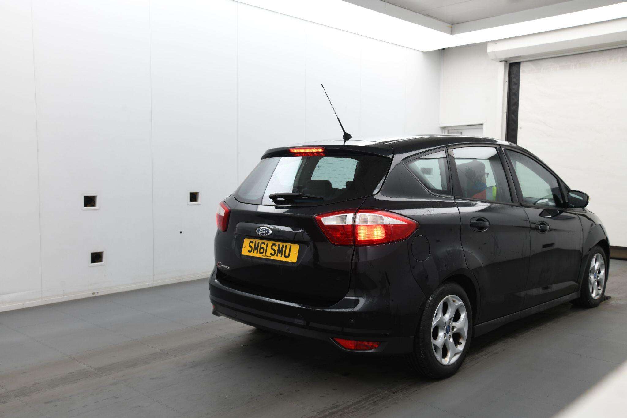 A 2012 FORD C-MAX 1.6 Zetec Euro 5 5dr A 2012 FORD C-MAX 1.6 Zetec Euro 5 5dr