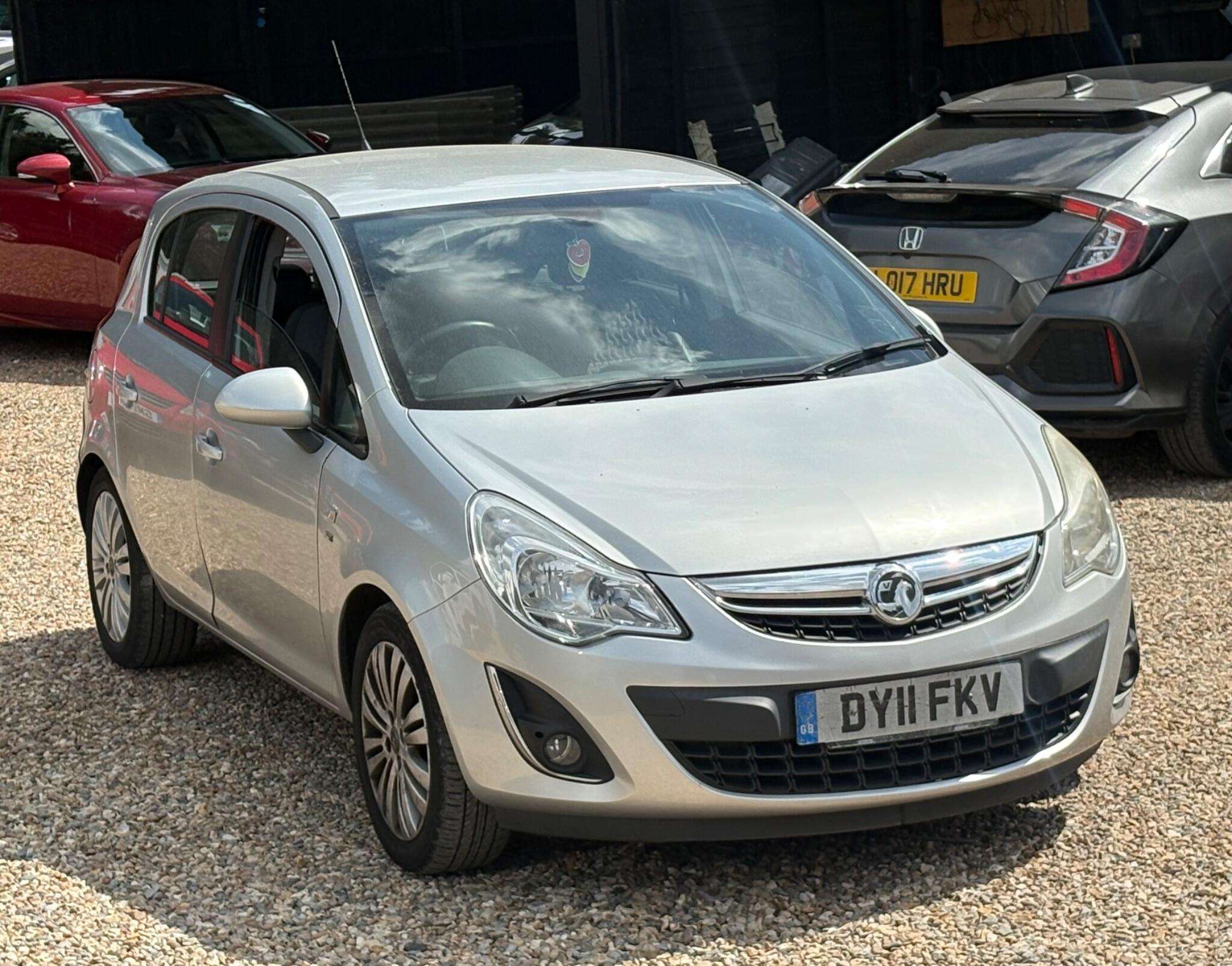 A 2011 VAUXHALL CORSA 1.4 16V SE Euro 5 5dr A 2011 VAUXHALL CORSA 1.4 16V SE Euro 5 5dr