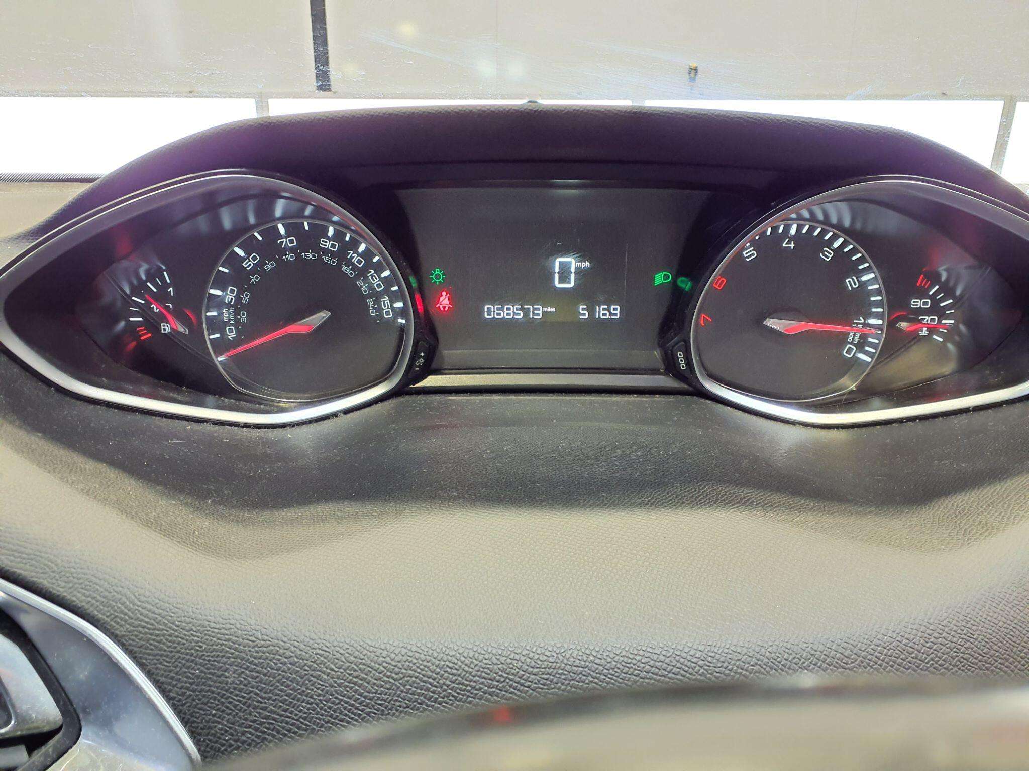 2016 PEUGEOT 308 2016 PEUGEOT 308