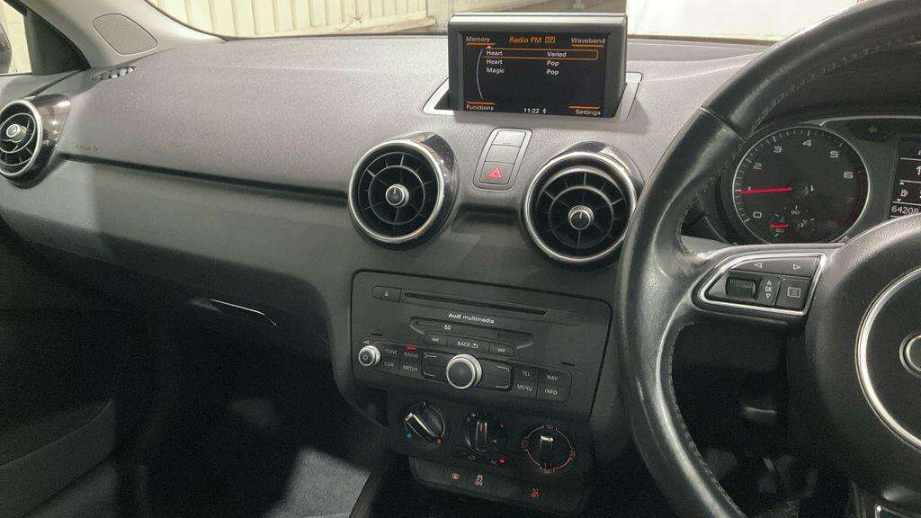 2014 AUDI A1 2014 AUDI A1