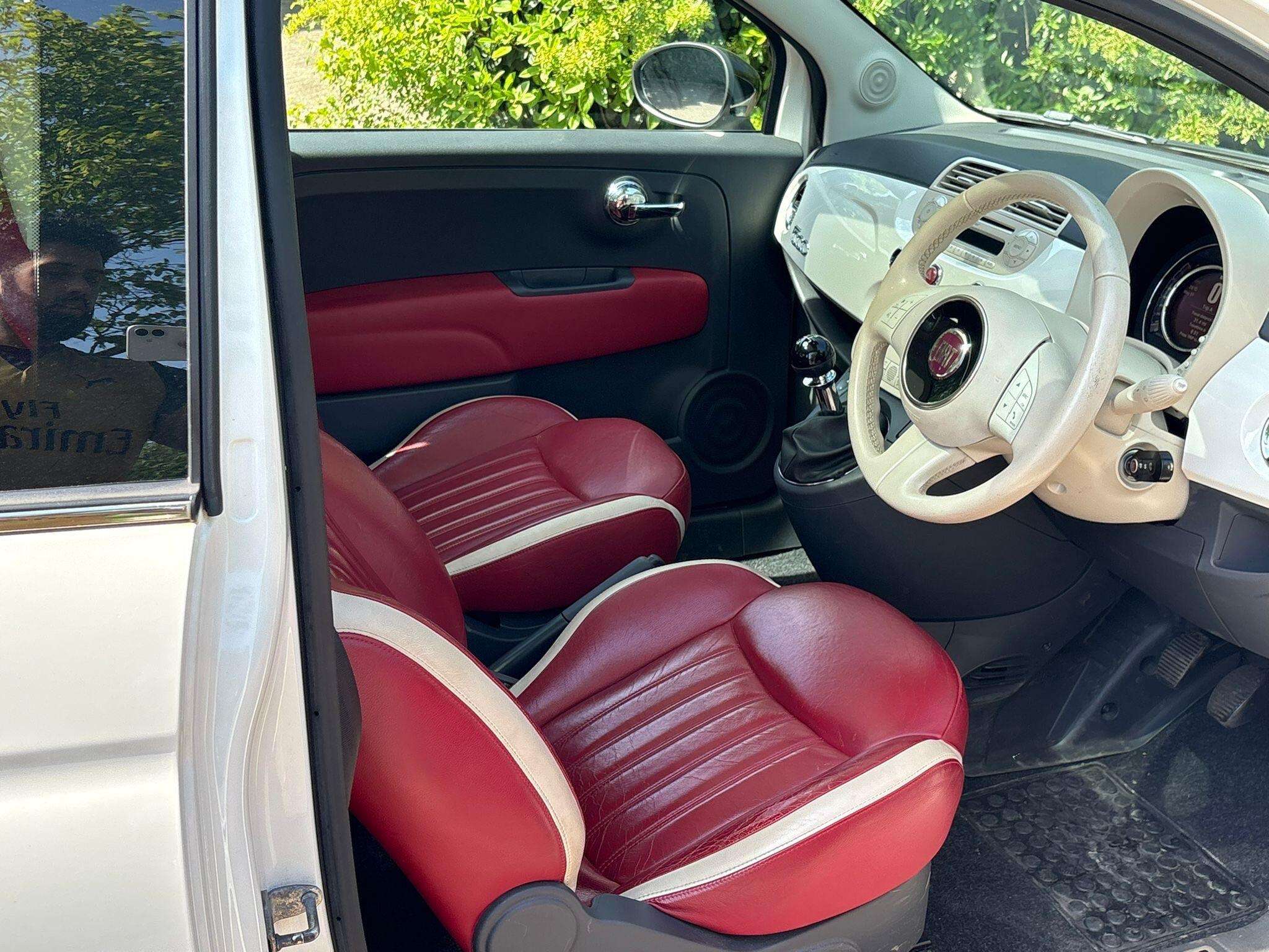A 2015 FIAT 500 1.2 8V Cult Euro 6 (s/s) 3dr A 2015 FIAT 500 1.2 8V Cult Euro 6 (s/s) 3dr