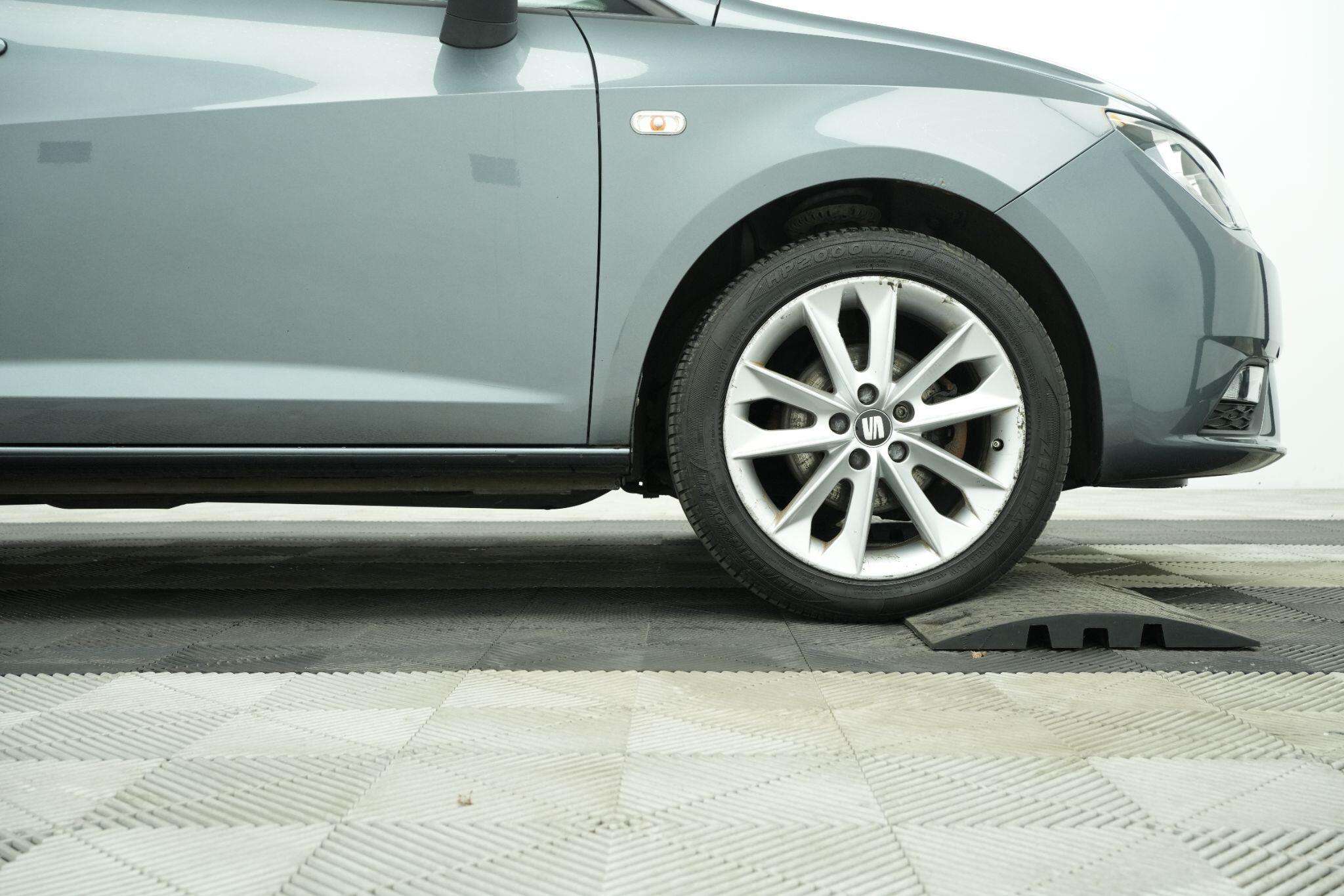 2015 SEAT IBIZA 2015 SEAT IBIZA