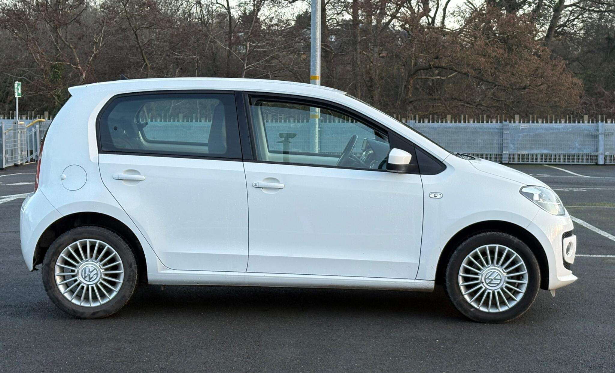 2014 VOLKSWAGEN UP! 2014 VOLKSWAGEN UP!