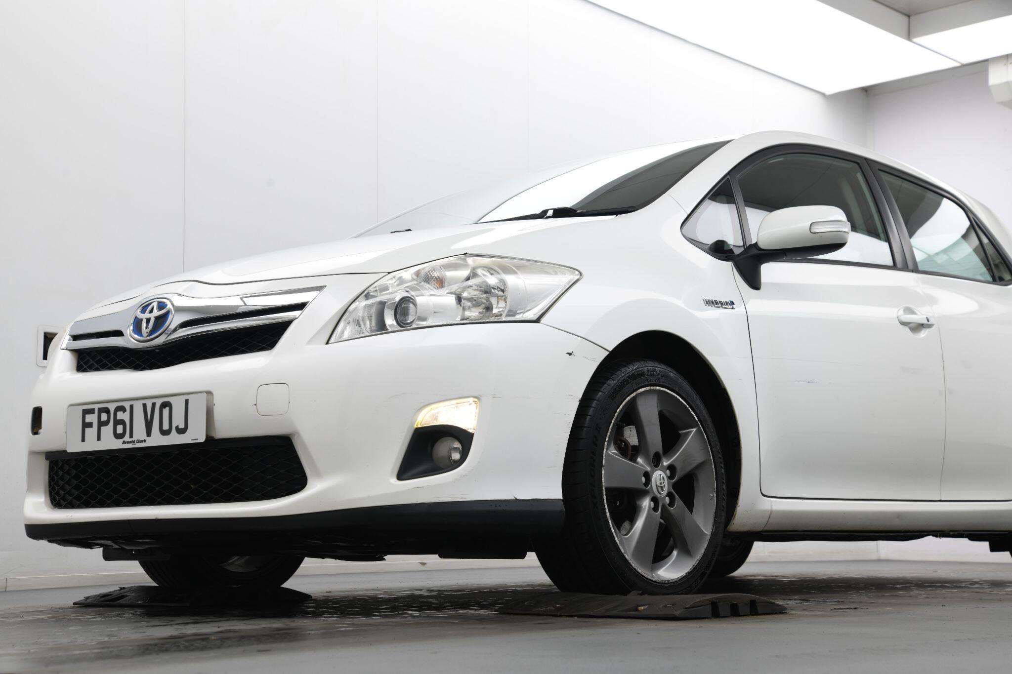 2011 TOYOTA AURIS 2011 TOYOTA AURIS