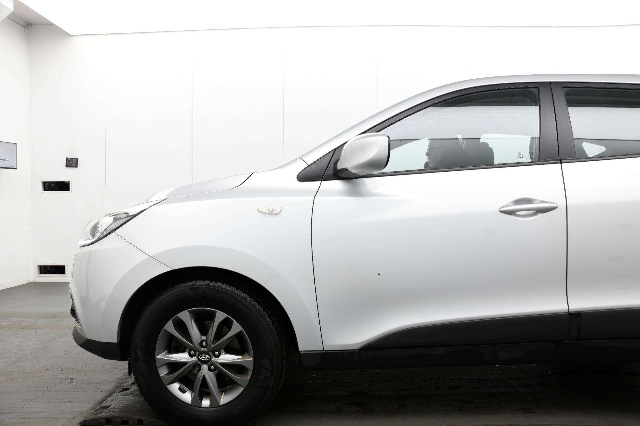 A 2015 HYUNDAI IX35 1.6 GDi S Euro 5 5dr A 2015 HYUNDAI IX35 1.6 GDi S Euro 5 5dr