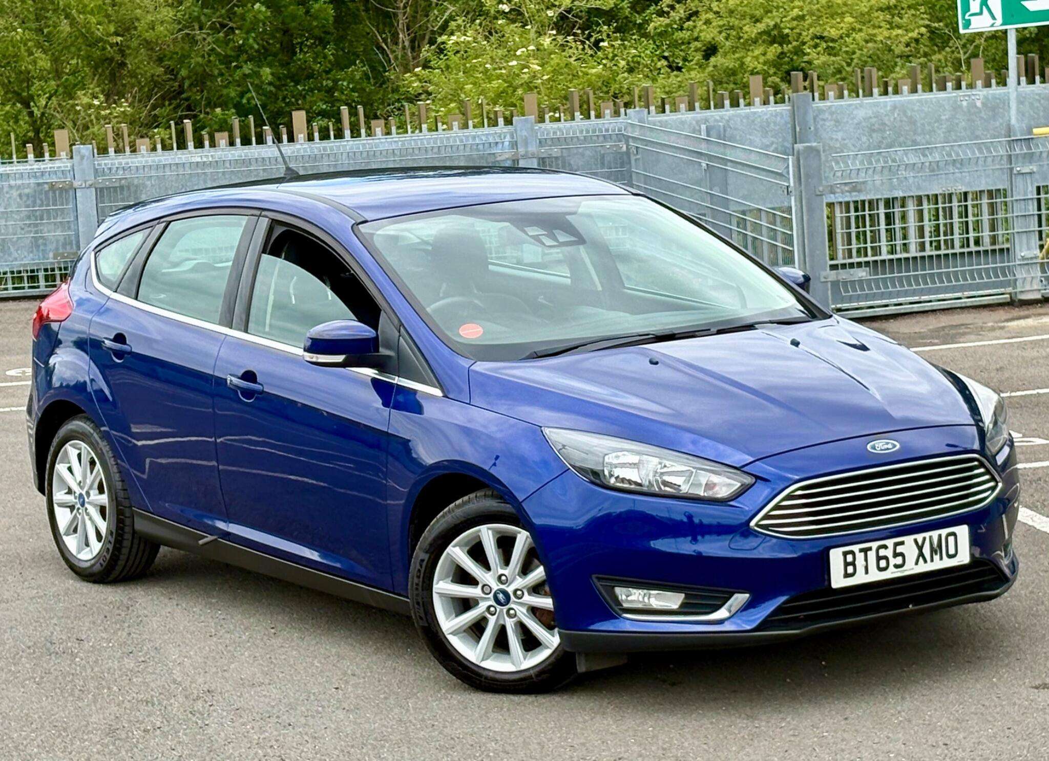 A 2015 FORD FOCUS 1.0T EcoBoost Titanium Euro 6 (s/s) 5dr A 2015 FORD FOCUS 1.0T EcoBoost Titanium Euro 6 (s/s) 5dr